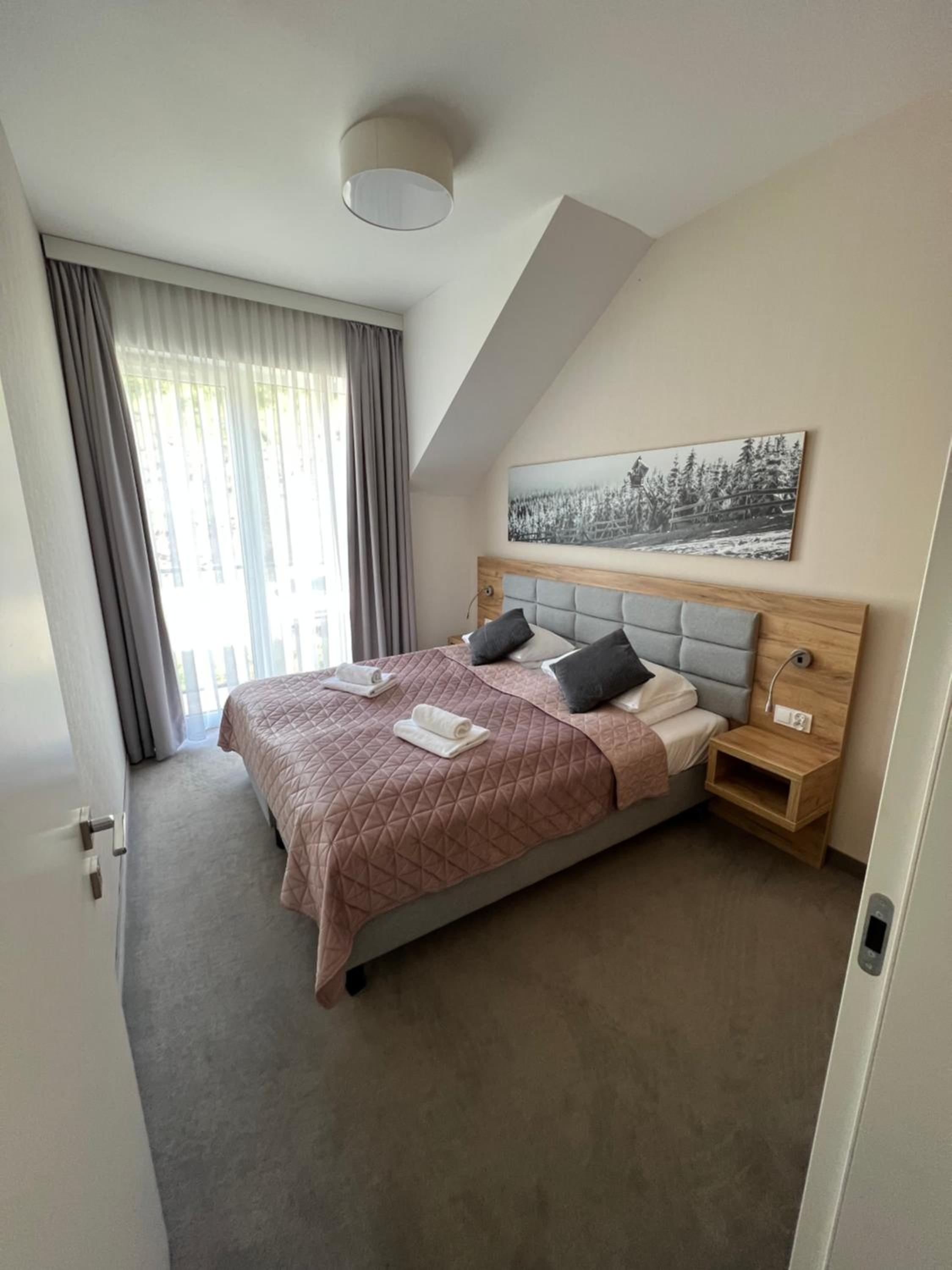 Two-Bedroom Apartment - Photo 6