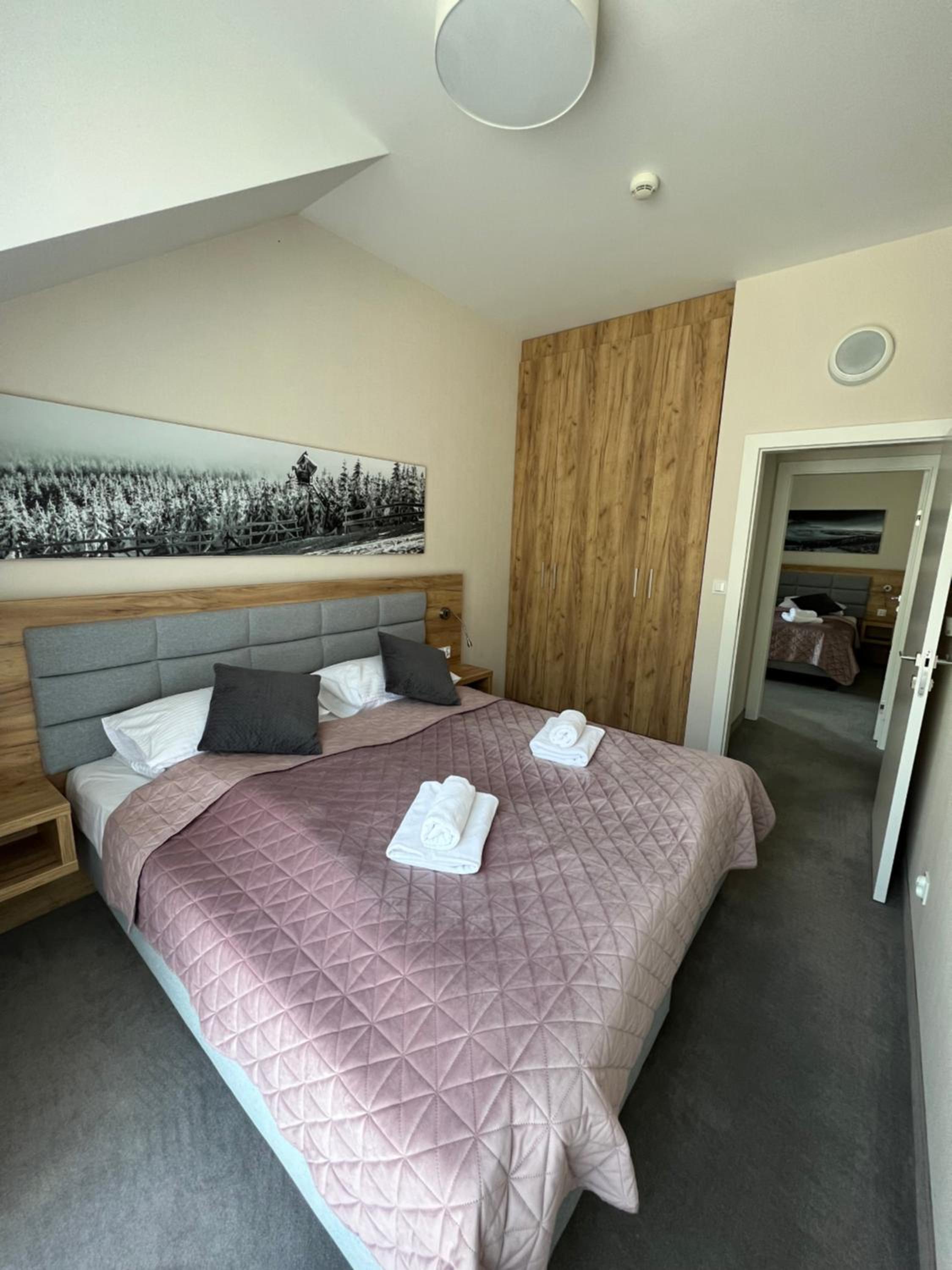 Two-Bedroom Apartment - Photo 8