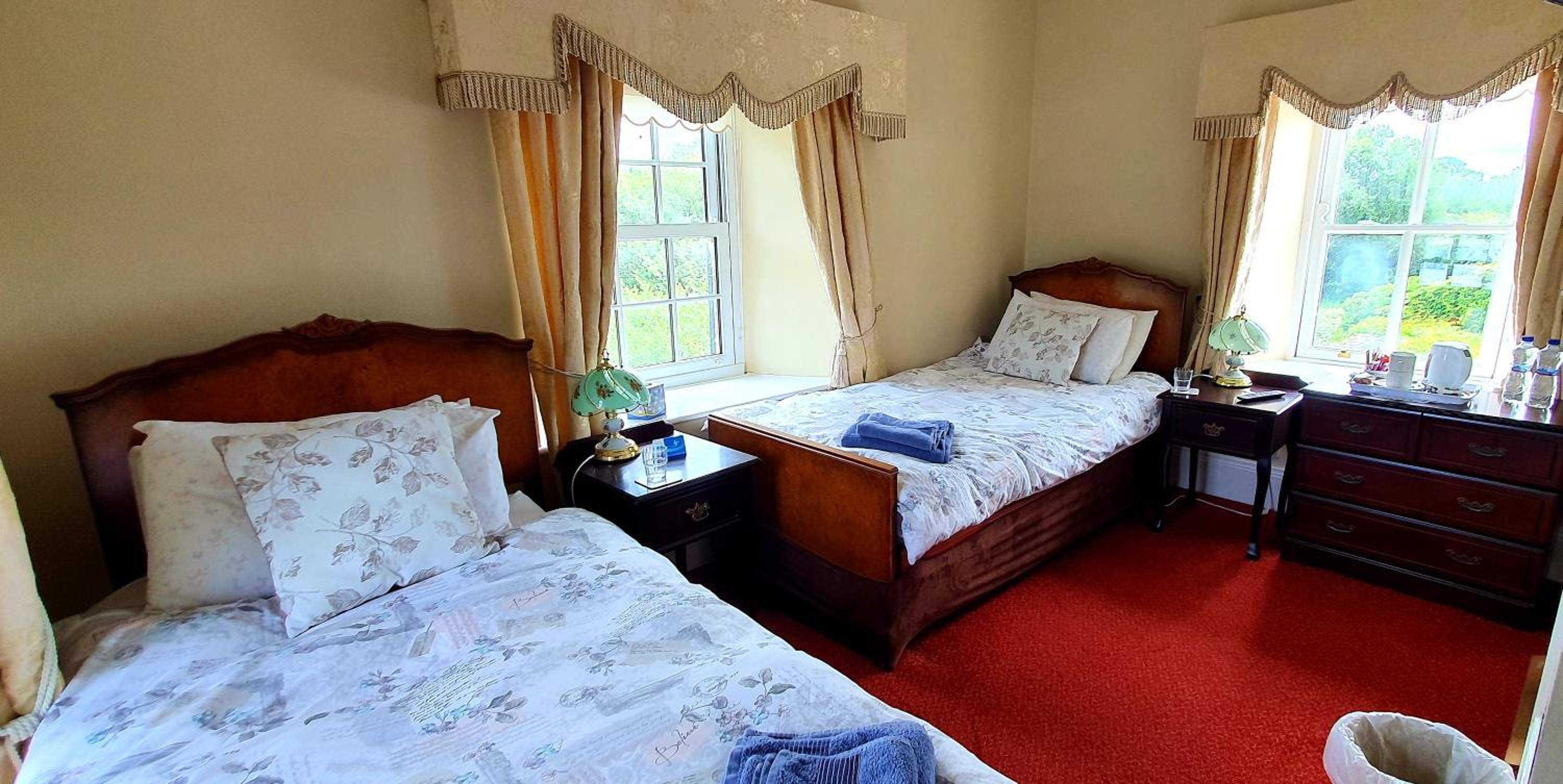 Twin Room - Photo 1