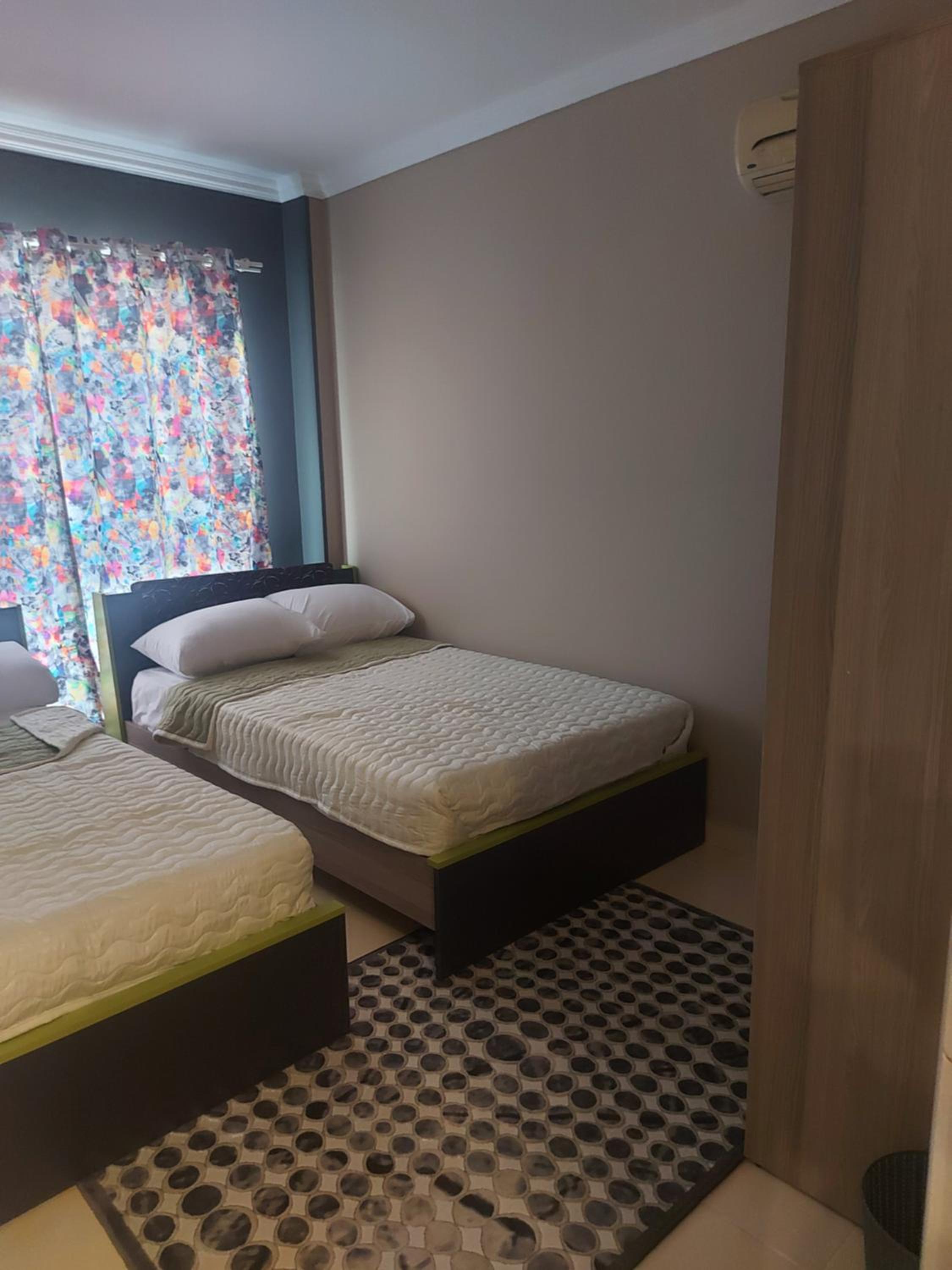 Two-Bedroom Apartment - Photo 4
