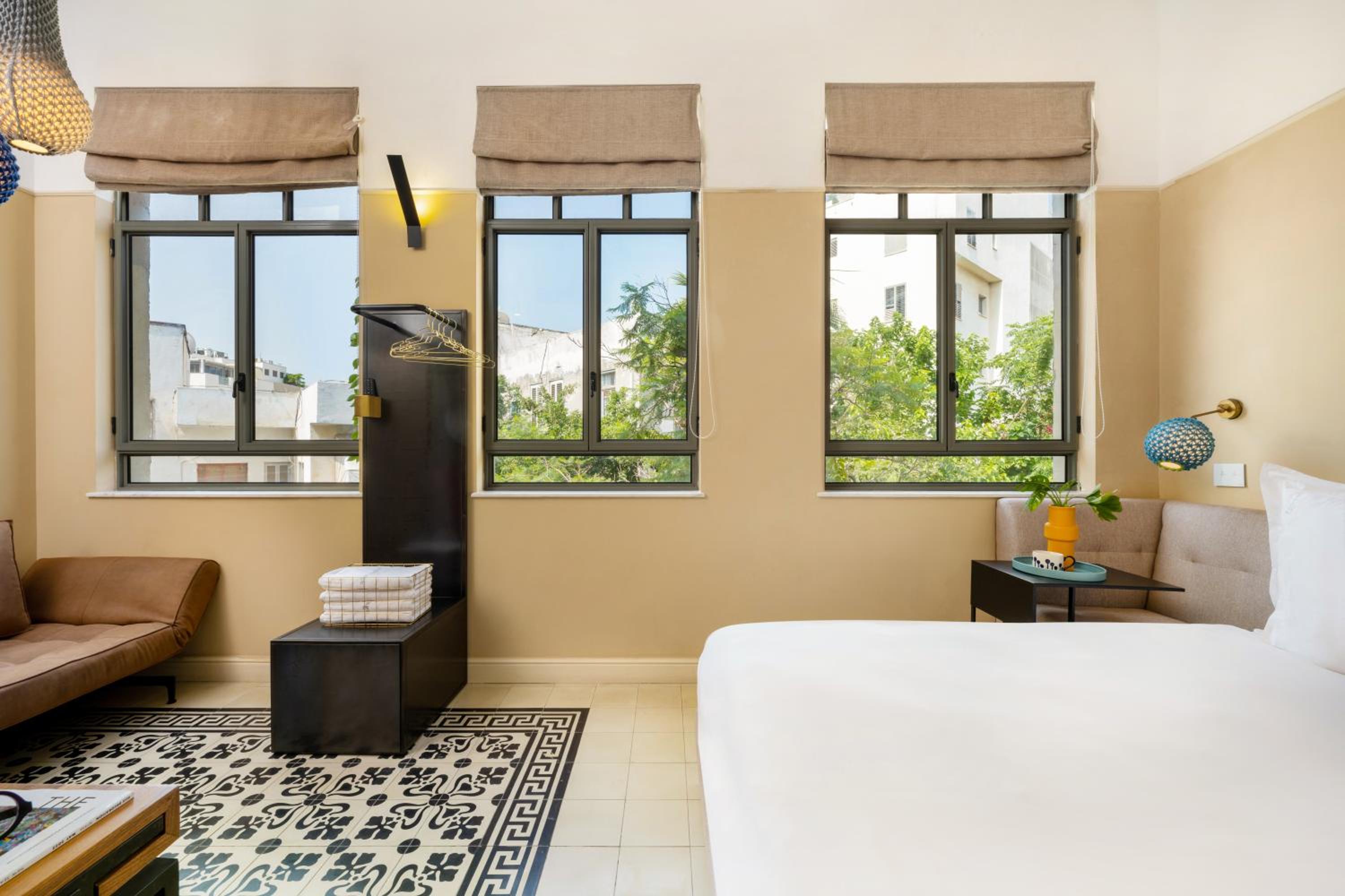 Superior Studio with Balcony photo 3