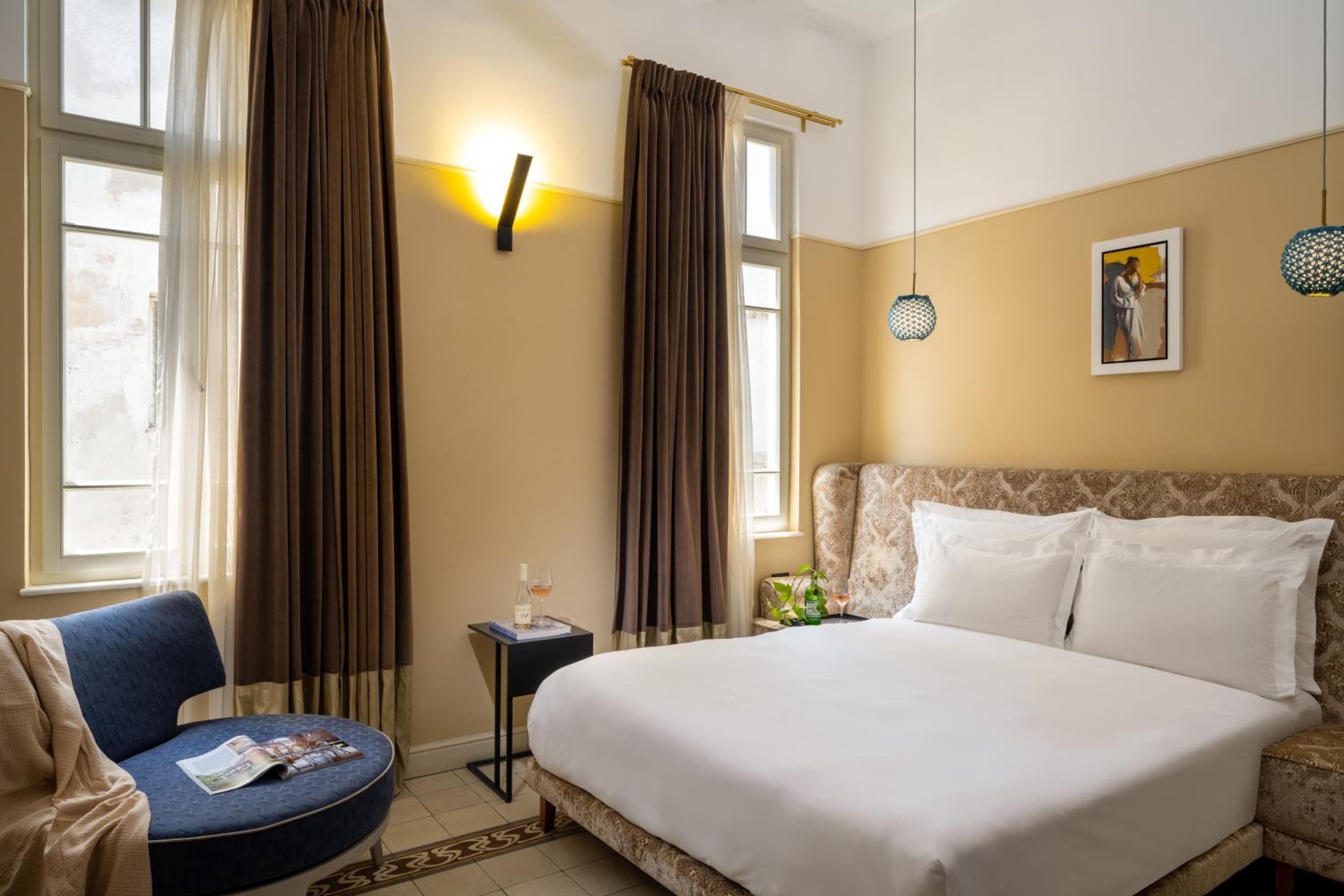 Classic Queen Room with Balcony photo 1