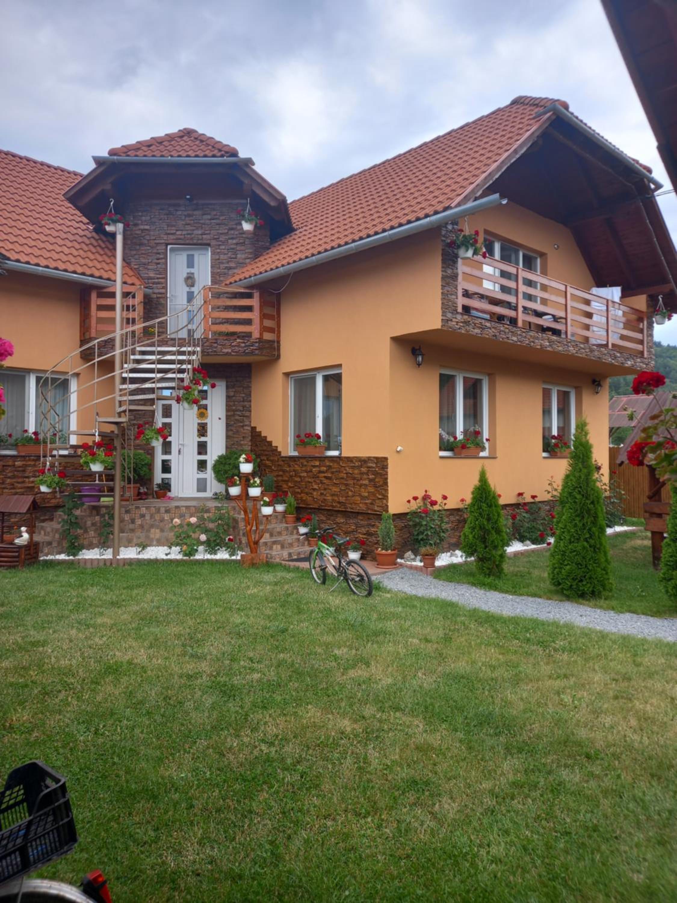 Family Room - Photo 25