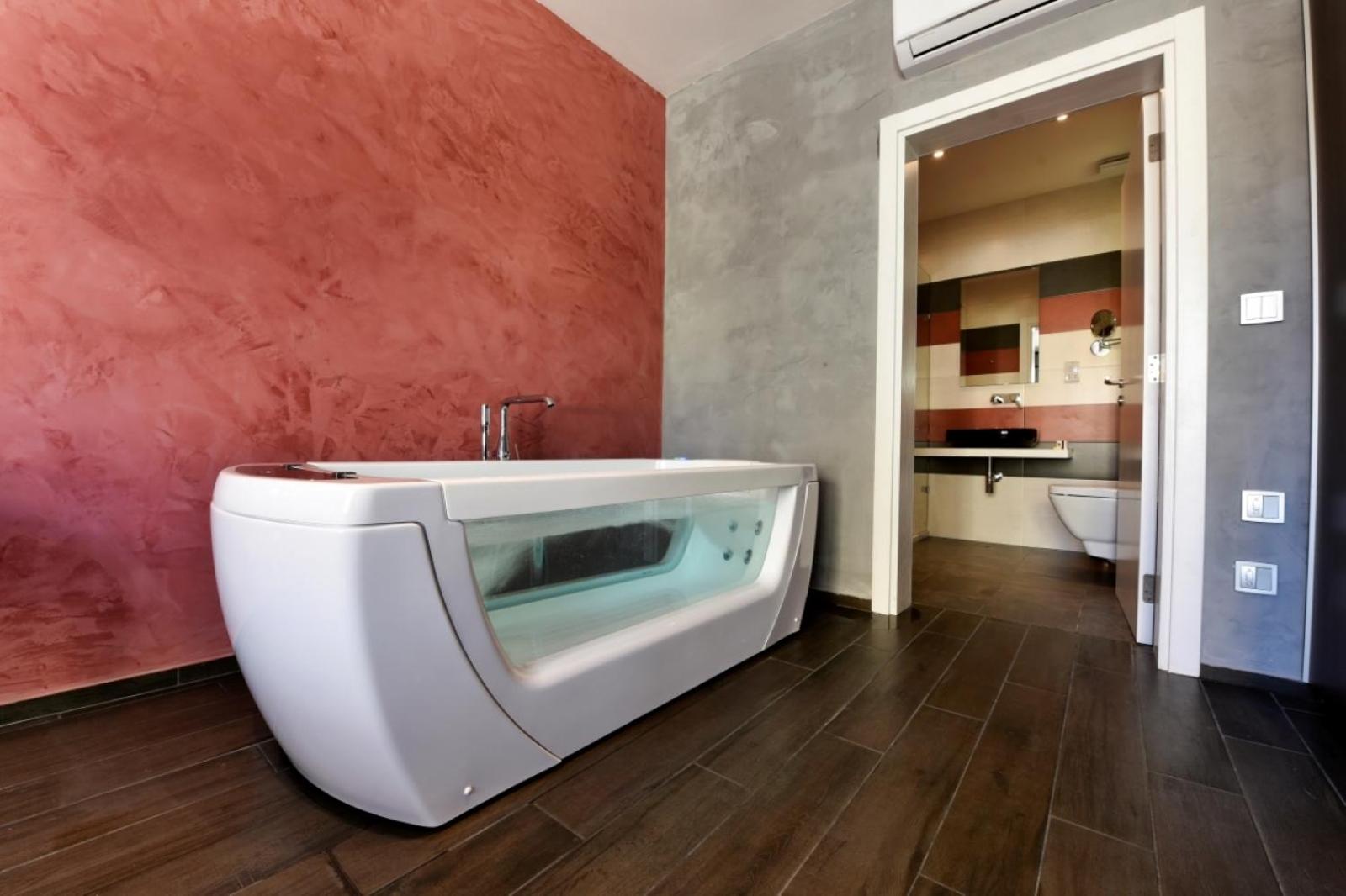Penthouse Suite - Photo 7