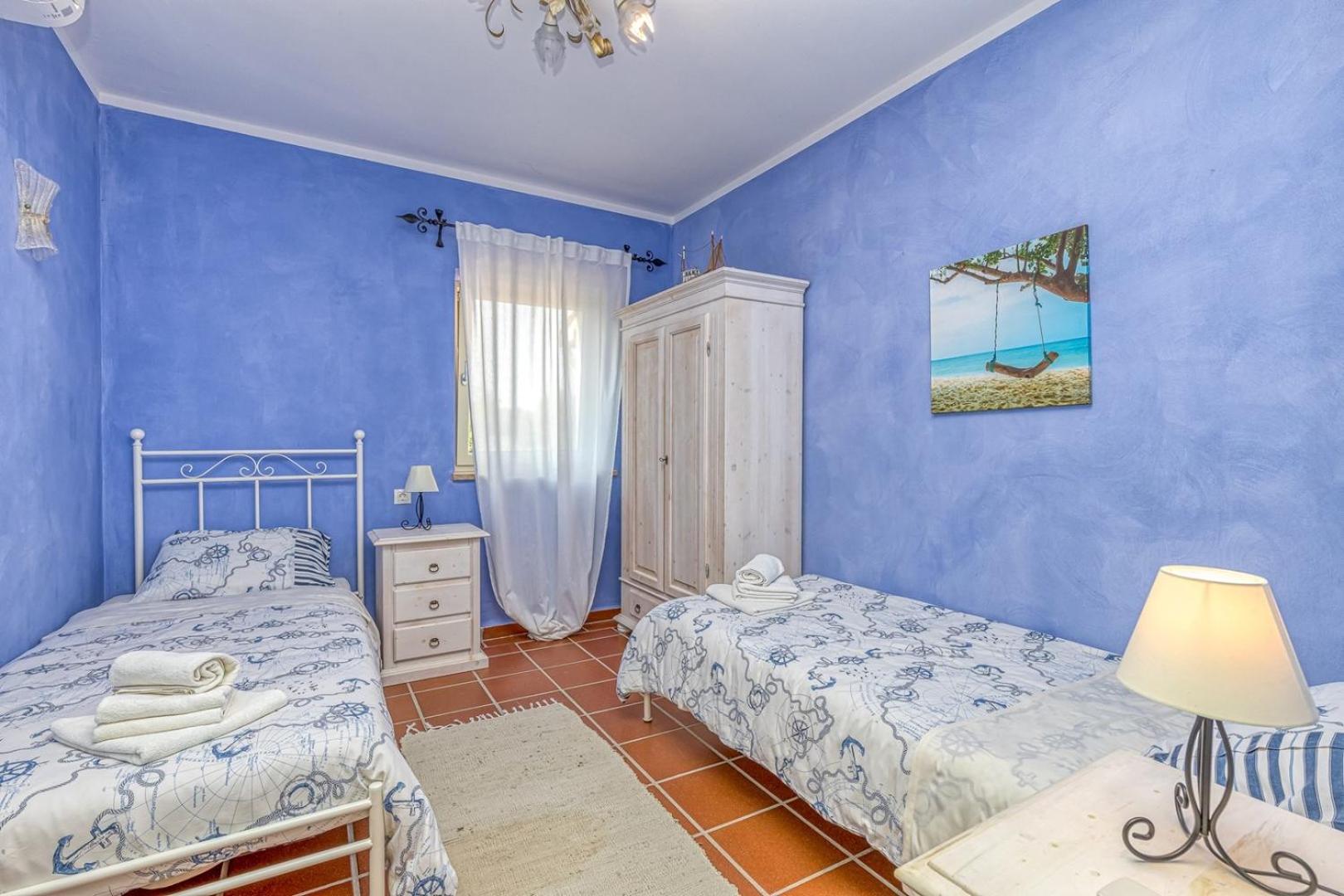 Villa photo 3