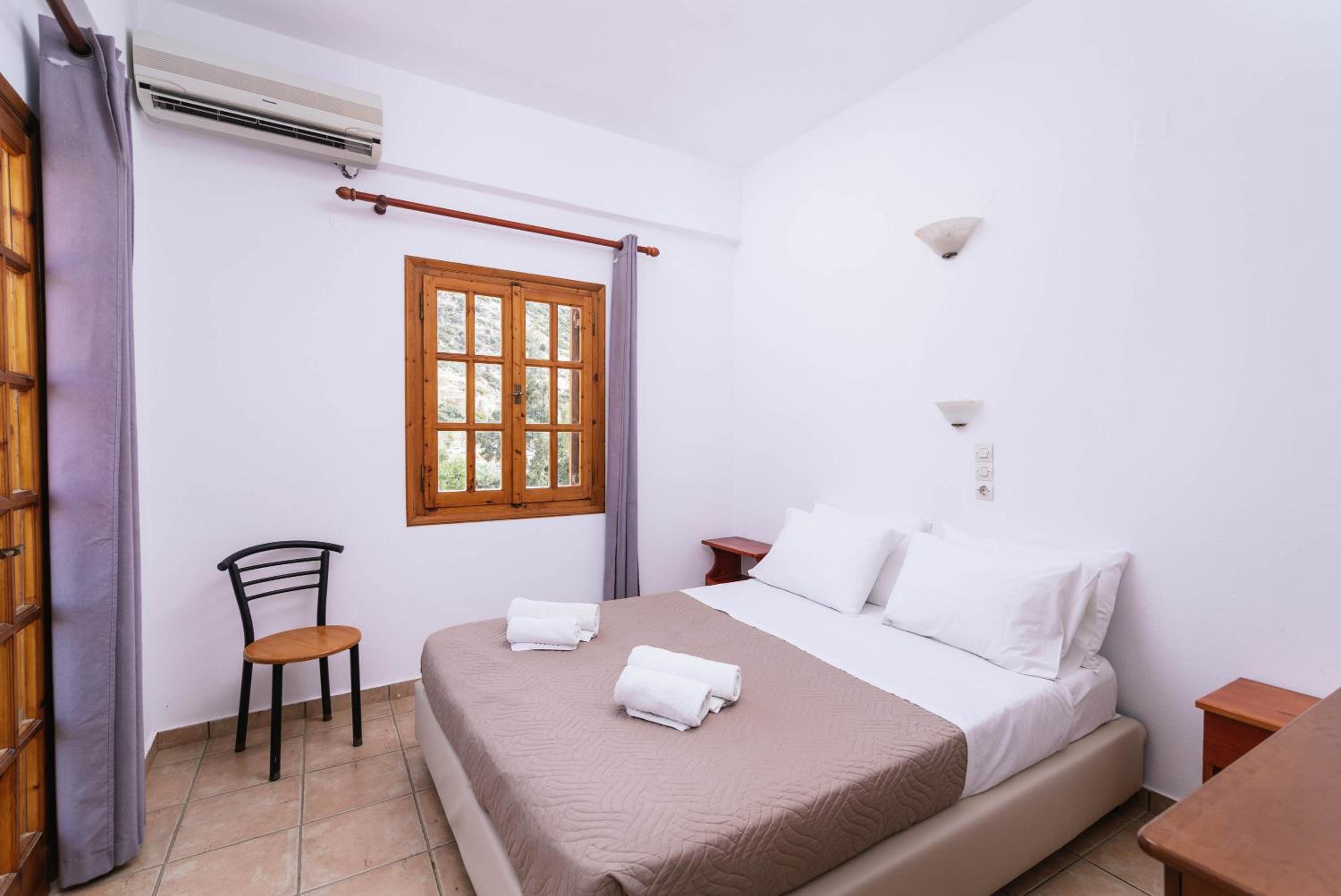 Budget Double Room in the Annex Building (Directly Opposite the Main Building) - Photo 1