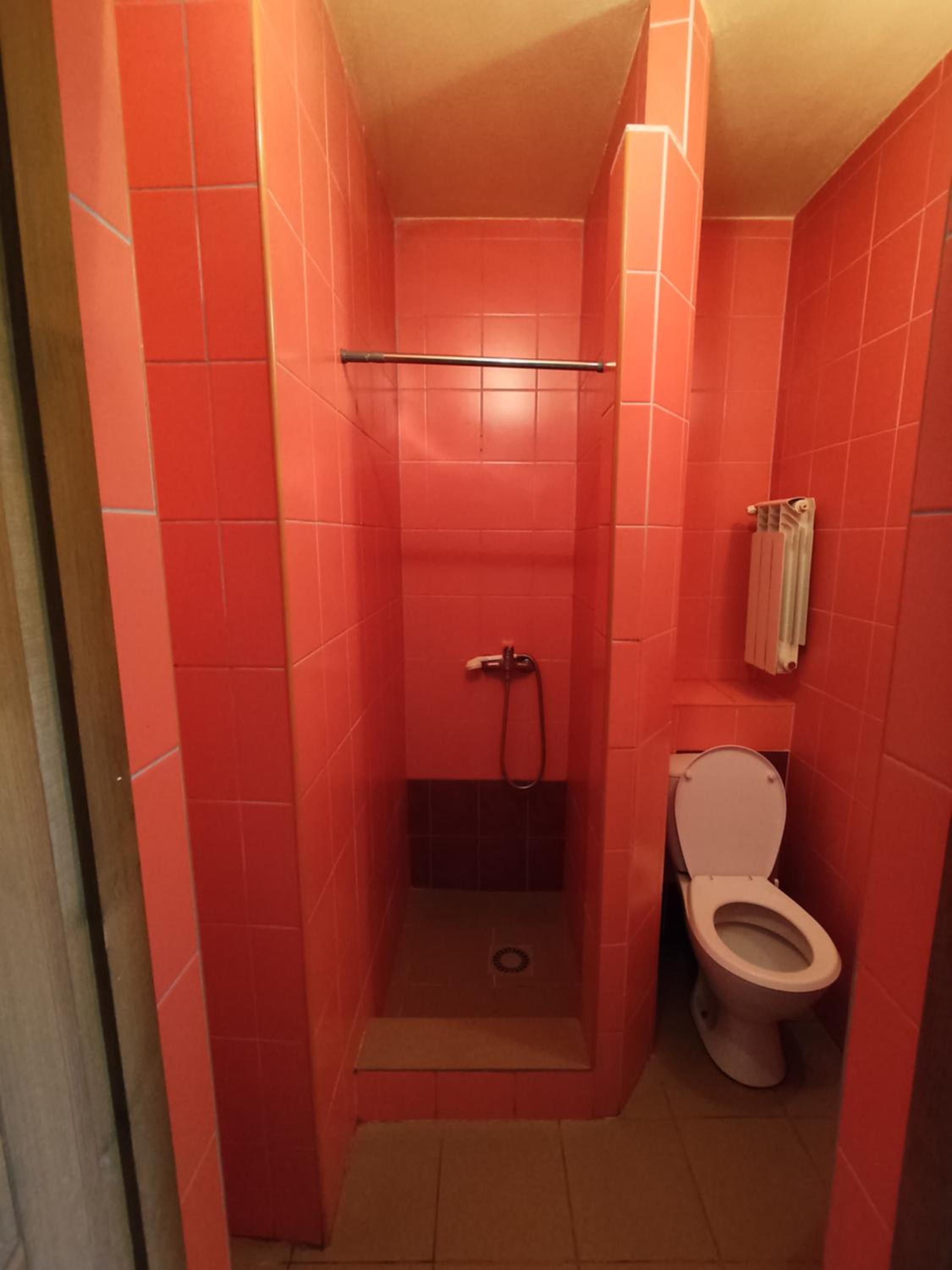 Double Room with Private Bathroom - Photo 2