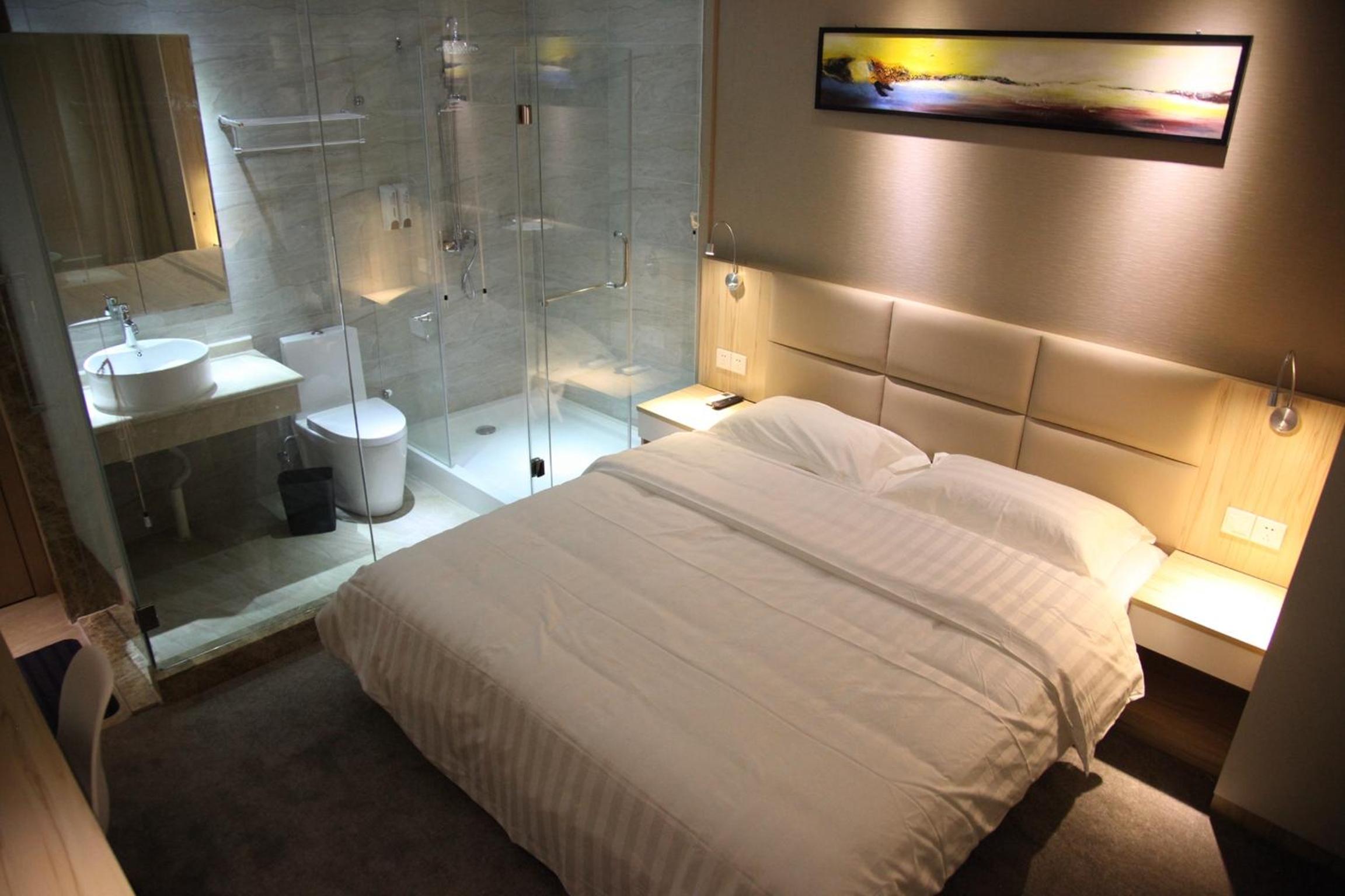 Deluxe Queen Room photo 1