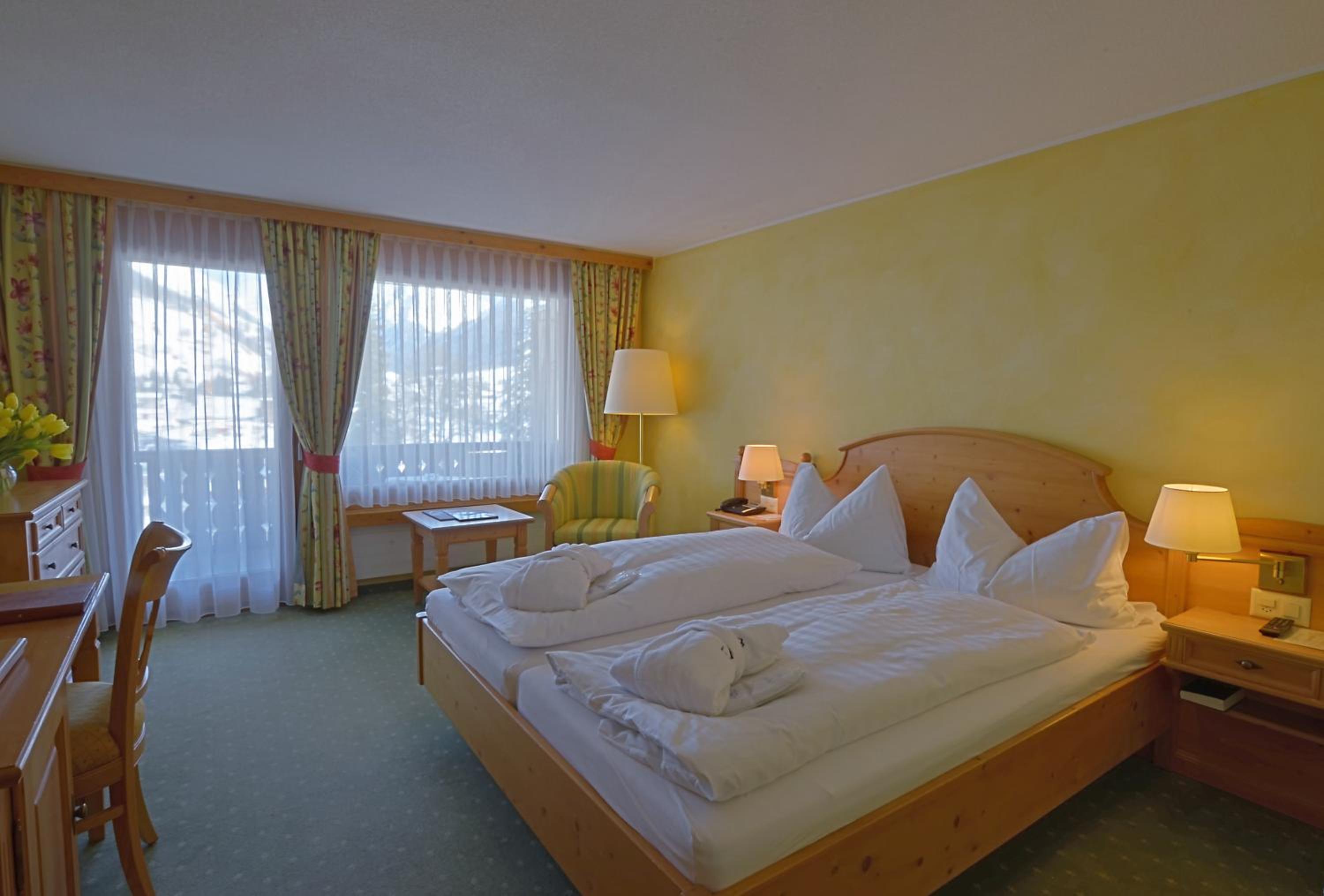Standard Double Room with Balcony - Photo 4