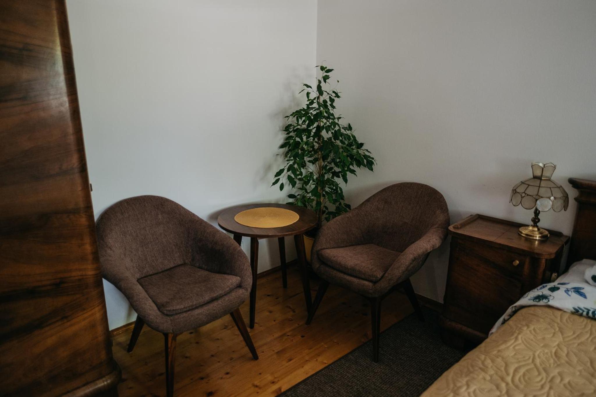 Double or Twin Room with Private External Bathroom - Photo 6