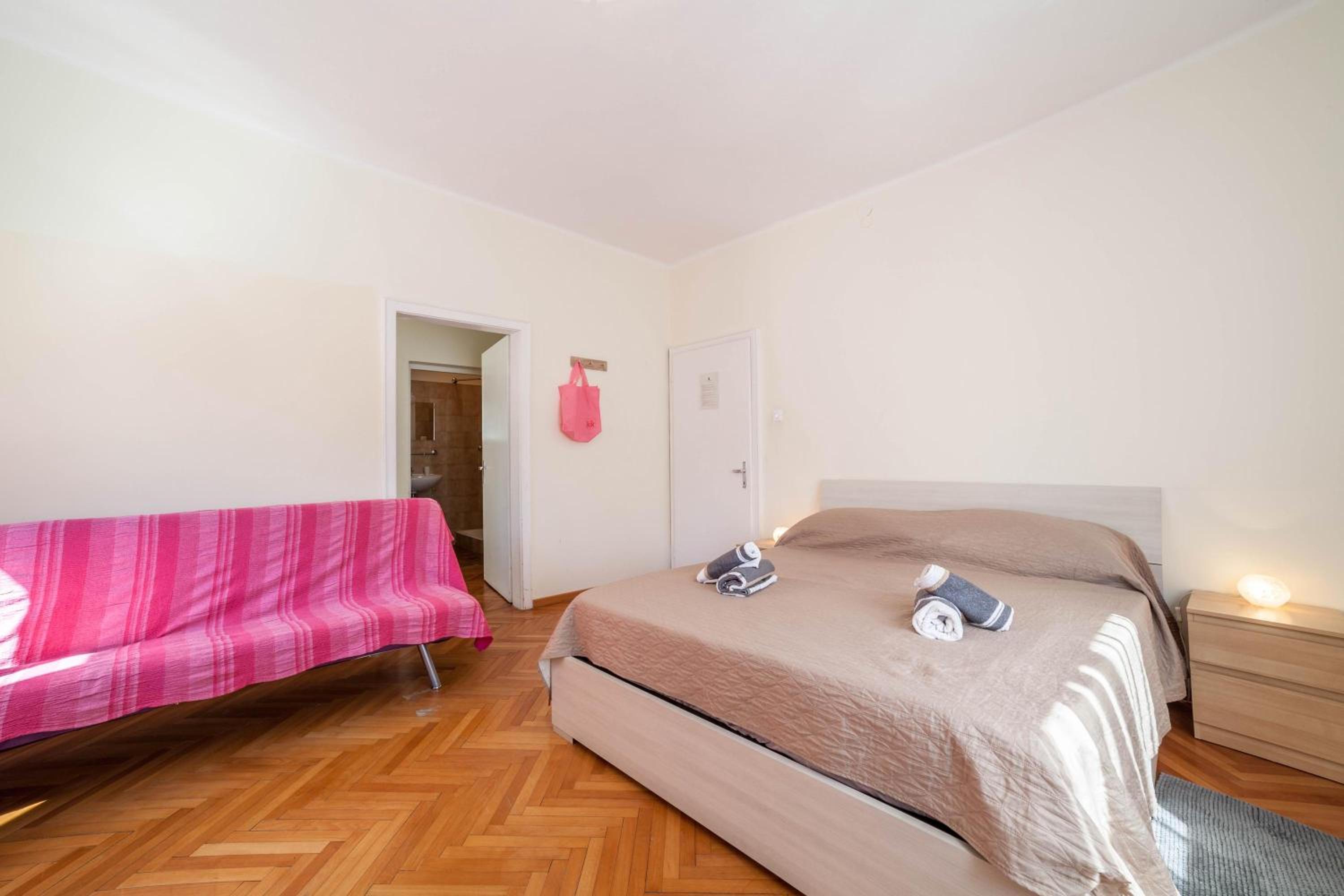 Superior One-Bedroom Apartment with Balcony