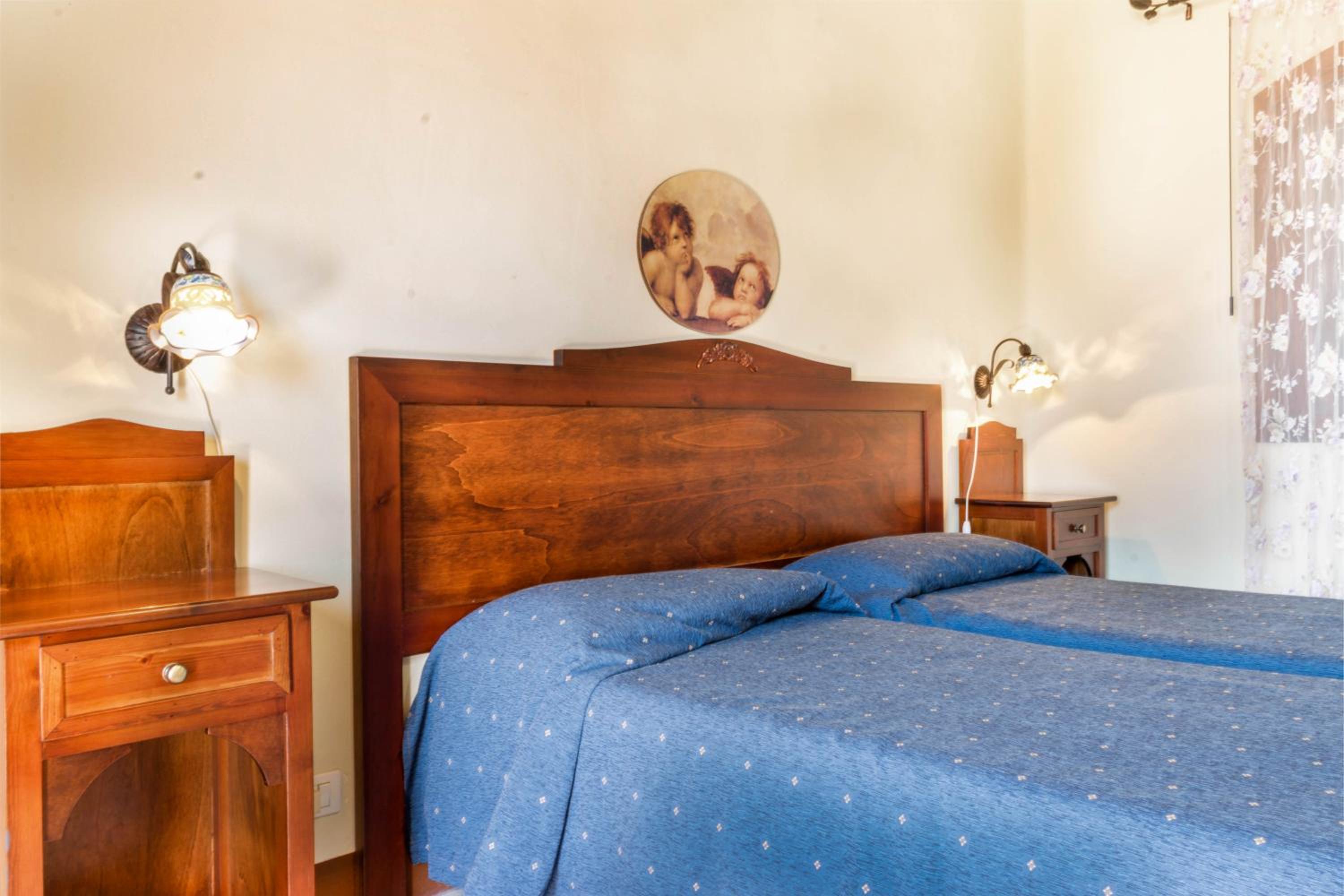 Double or Twin Room - Photo 6