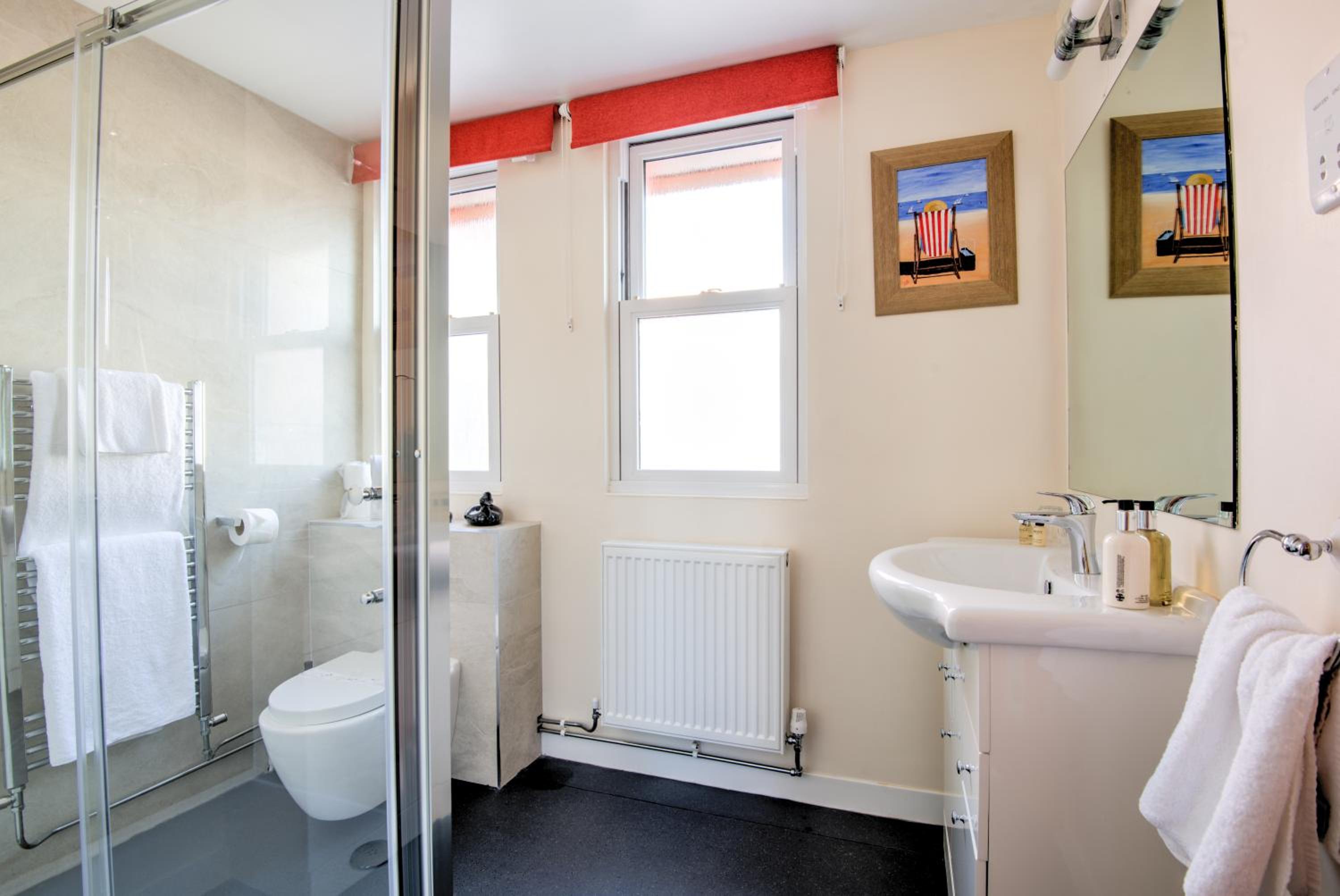 Standard Double Room - Photo 4