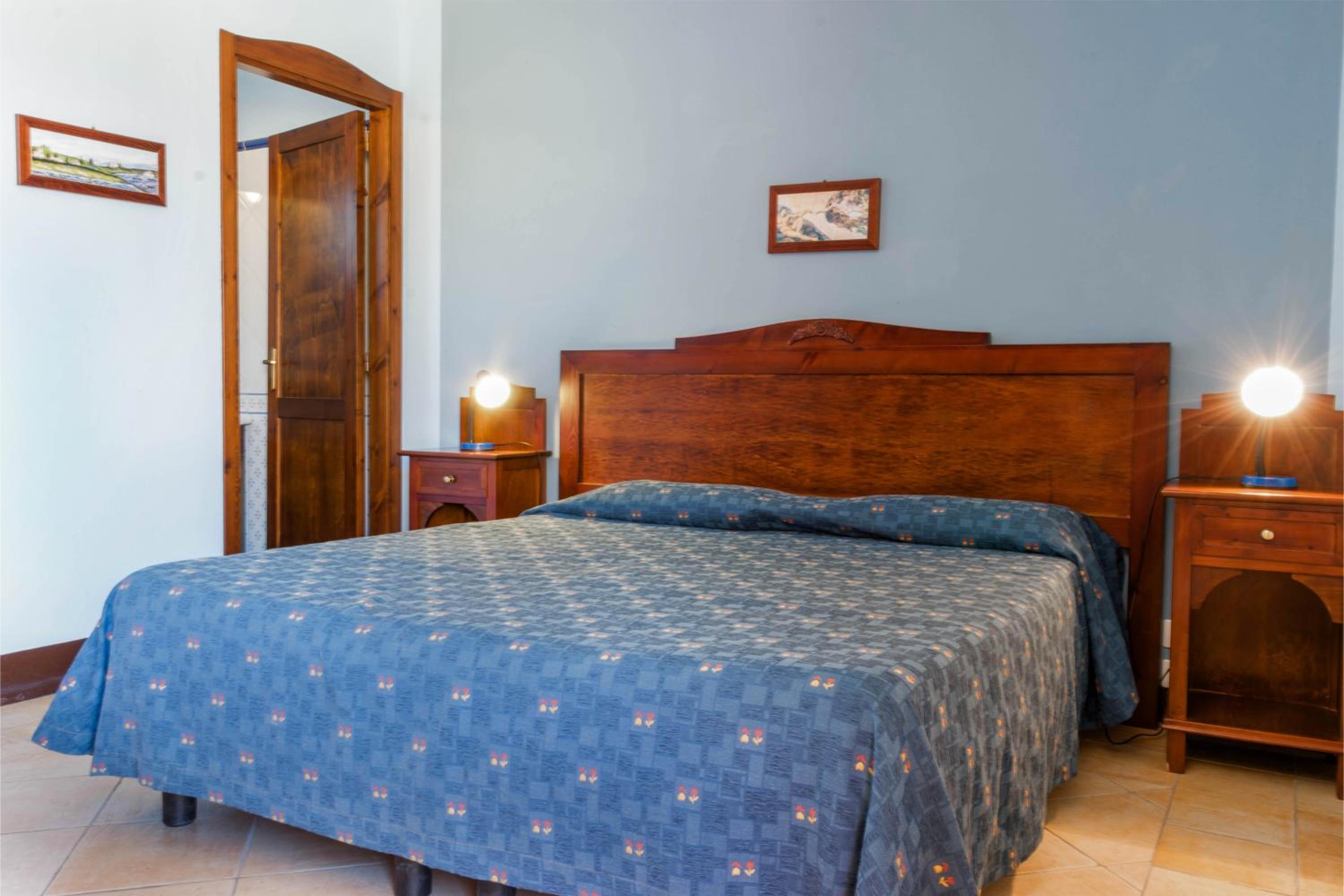 Standard Double Room - Photo 1