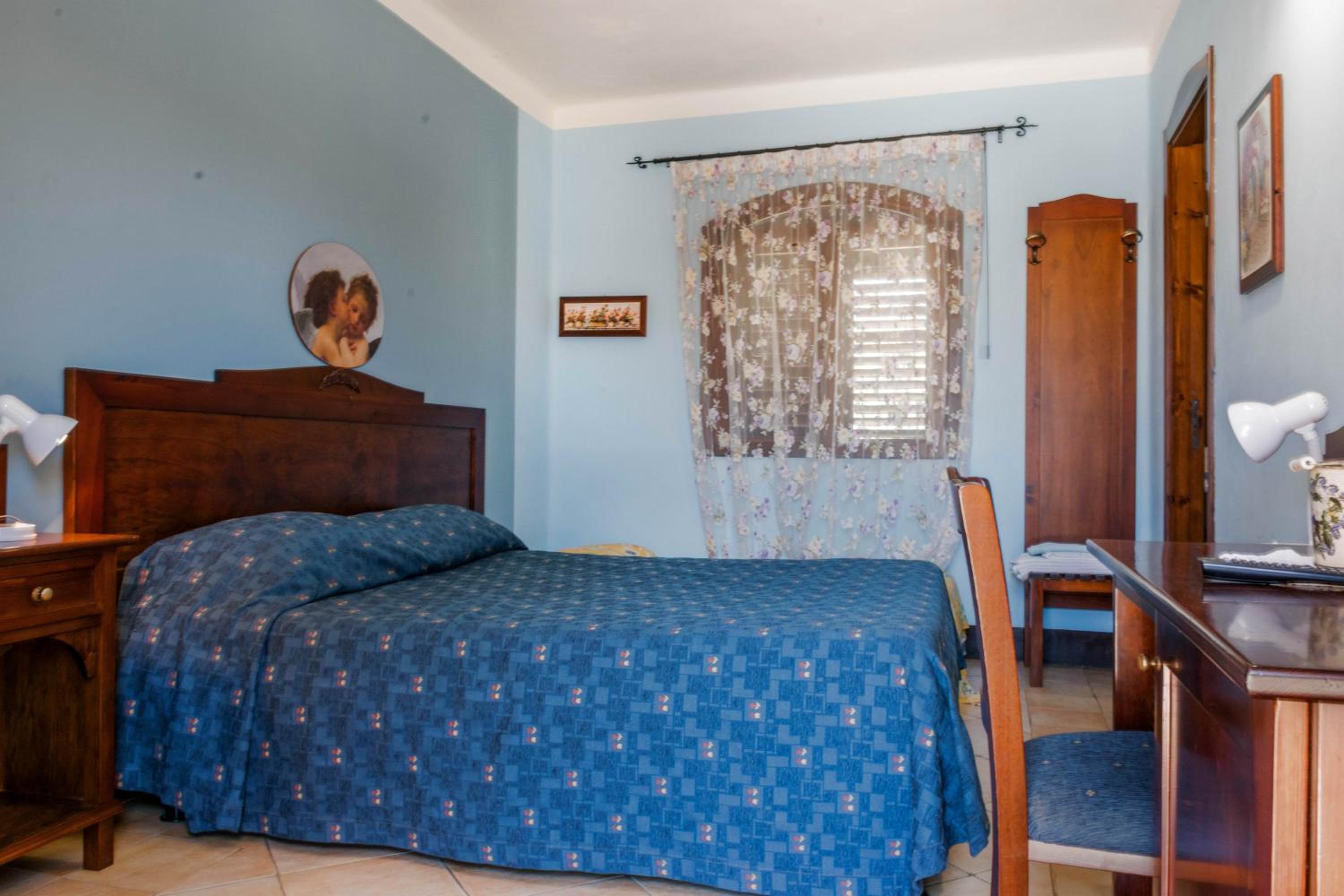 Standard Double Room - Photo 5