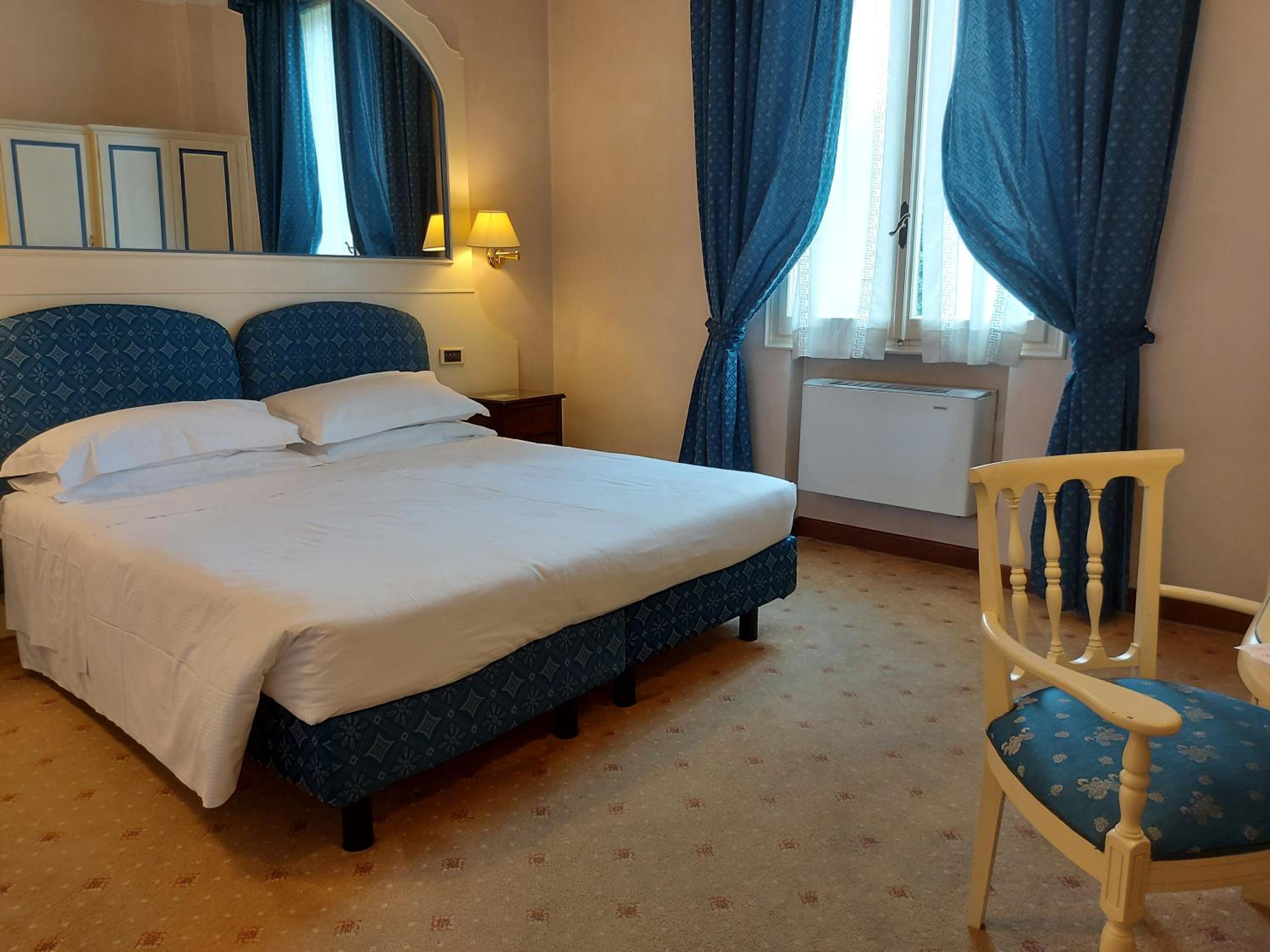 Double Room - Photo 26