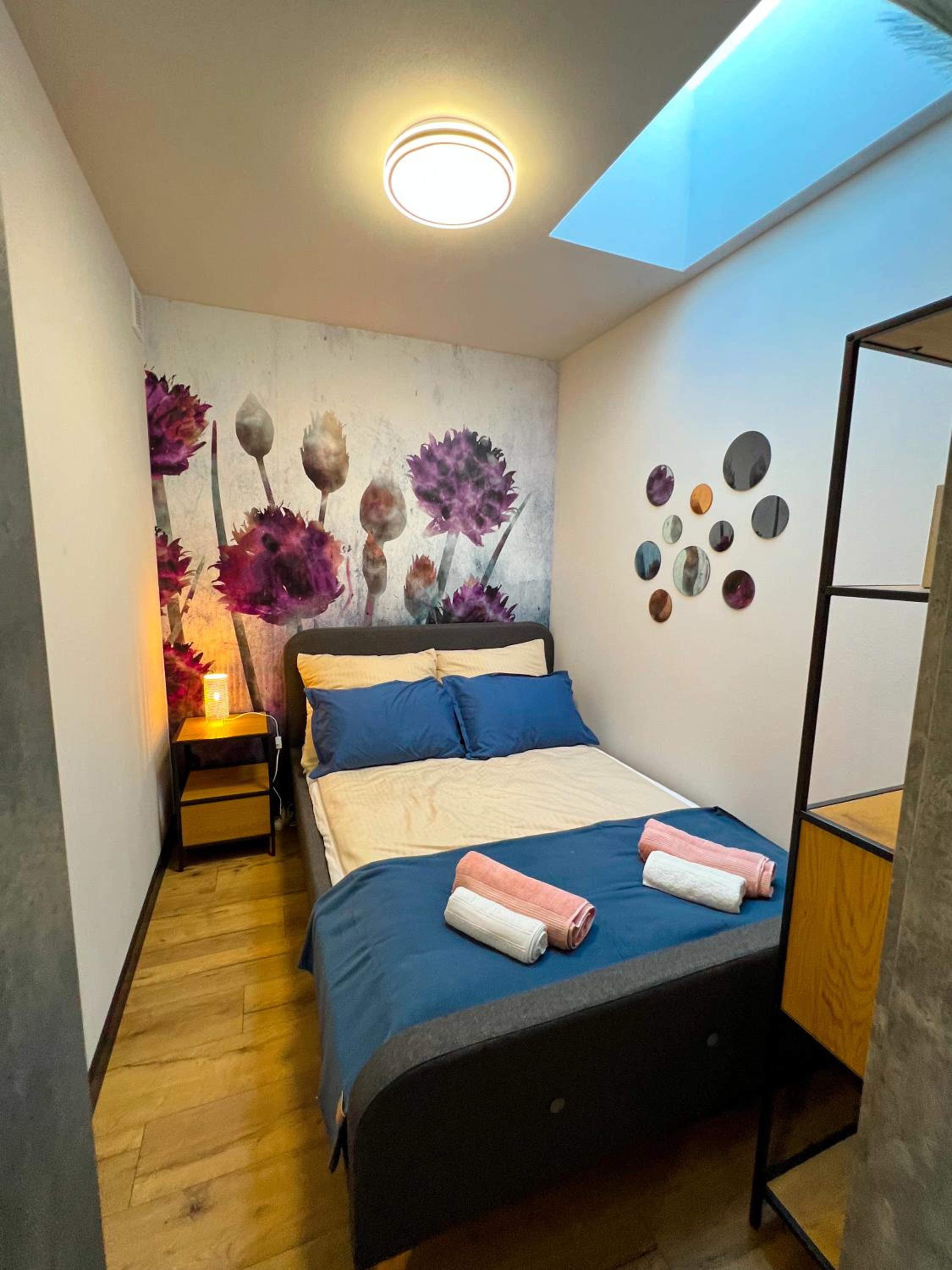 Two-Bedroom Apartment - Photo 5