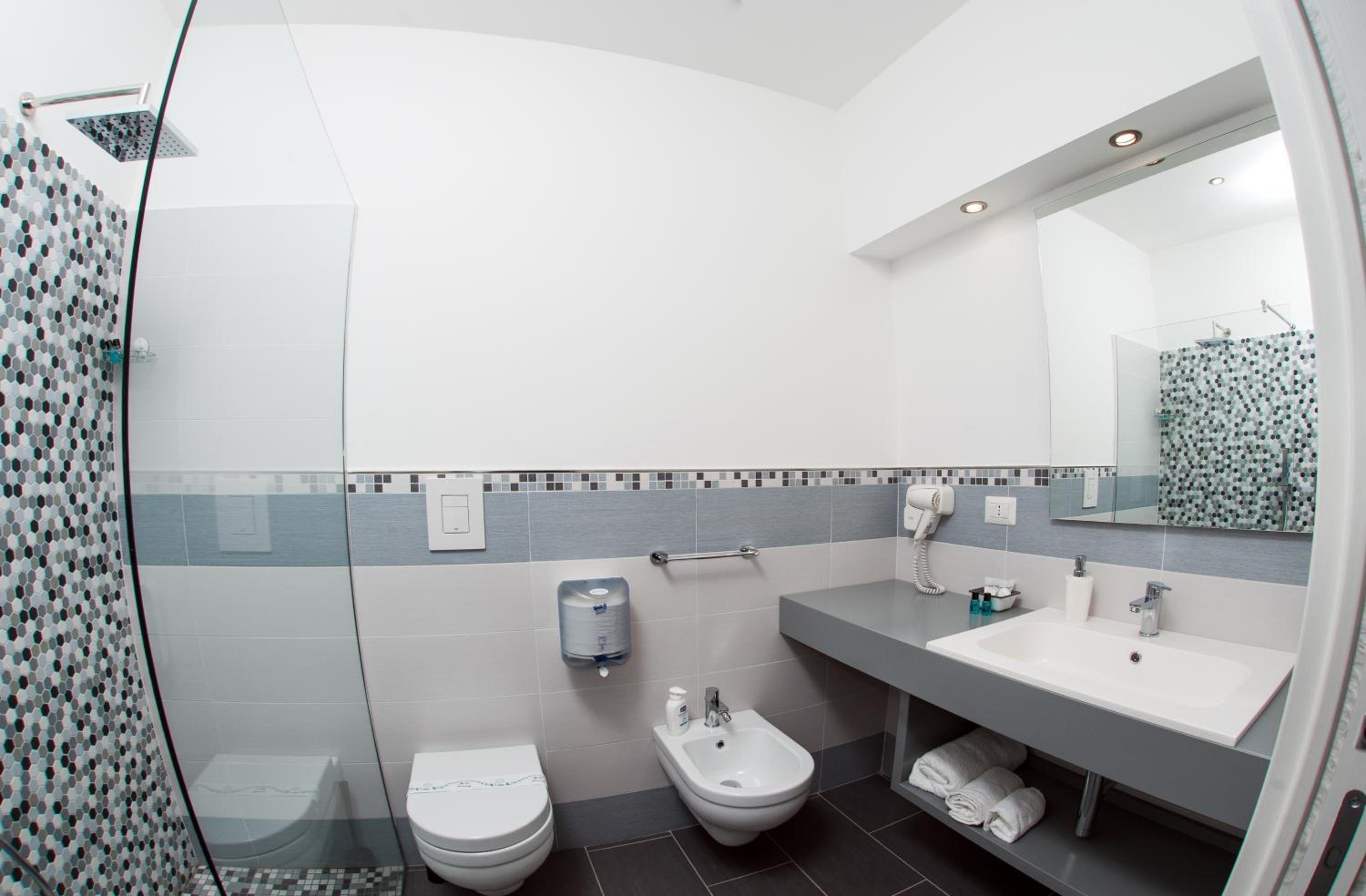 Single Room photo 3