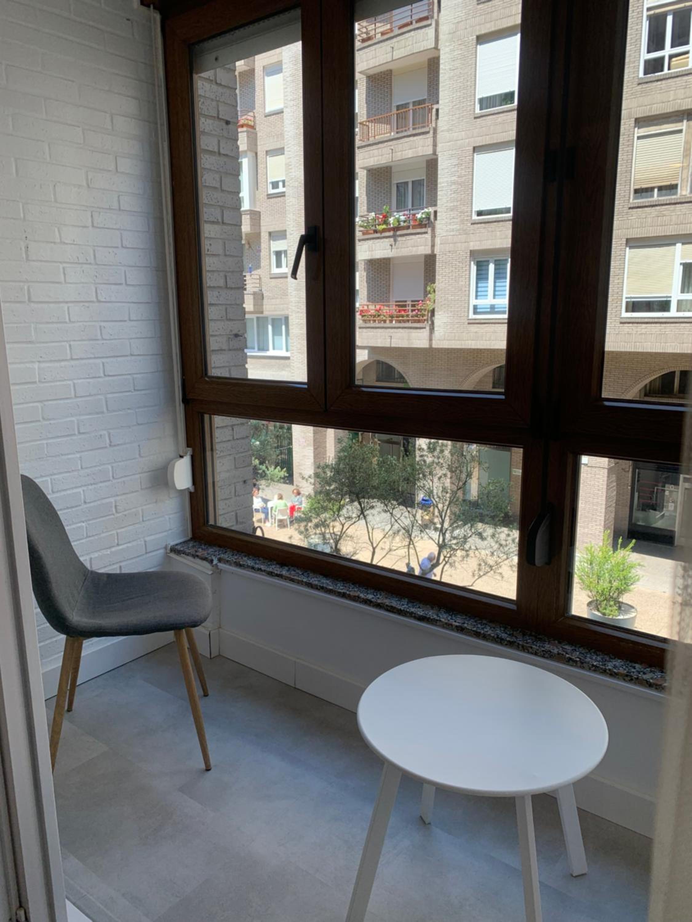Single Room with Private Bathroom photo 2