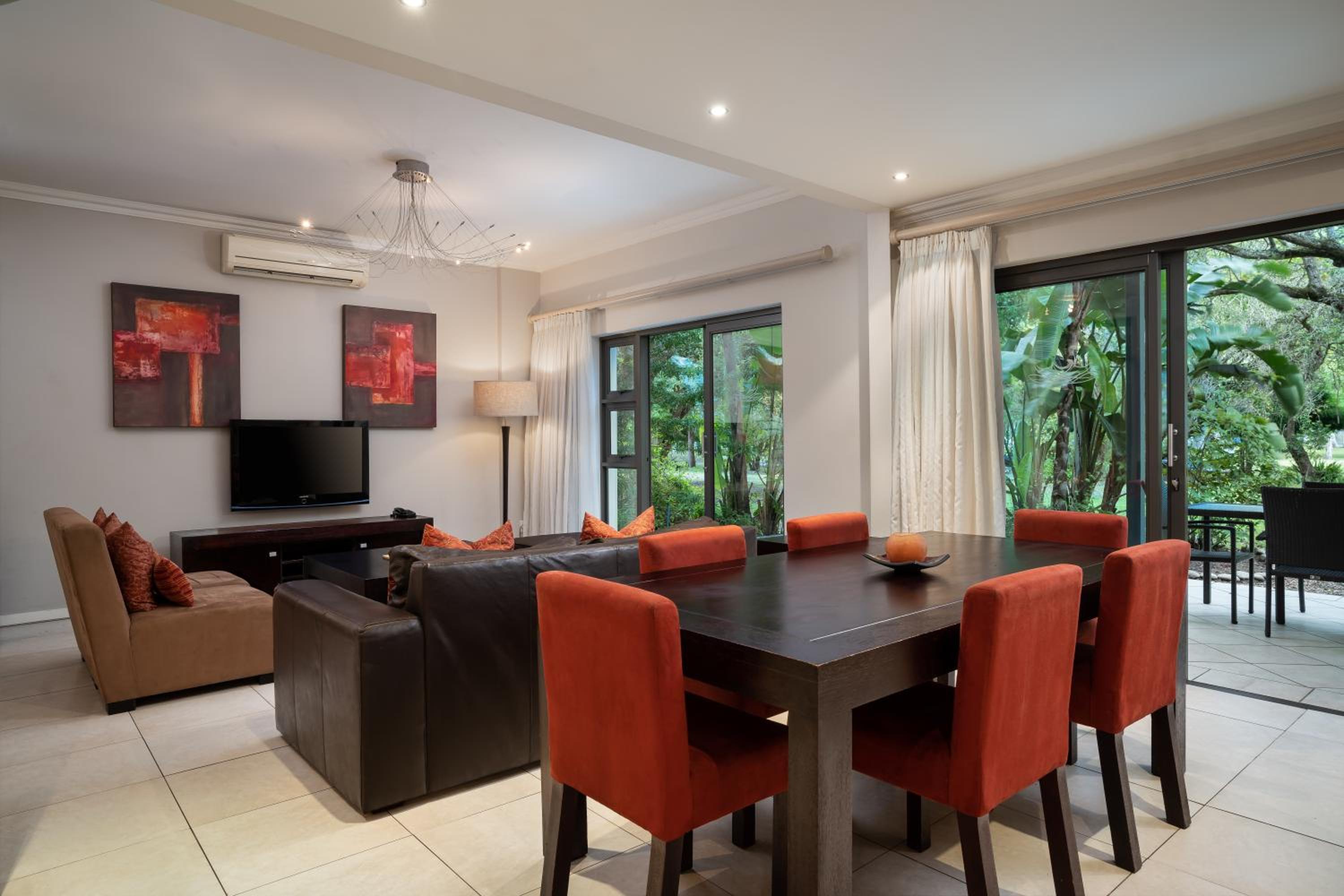 Two-Bedroom Suite with King and Double Bed - Photo 5
