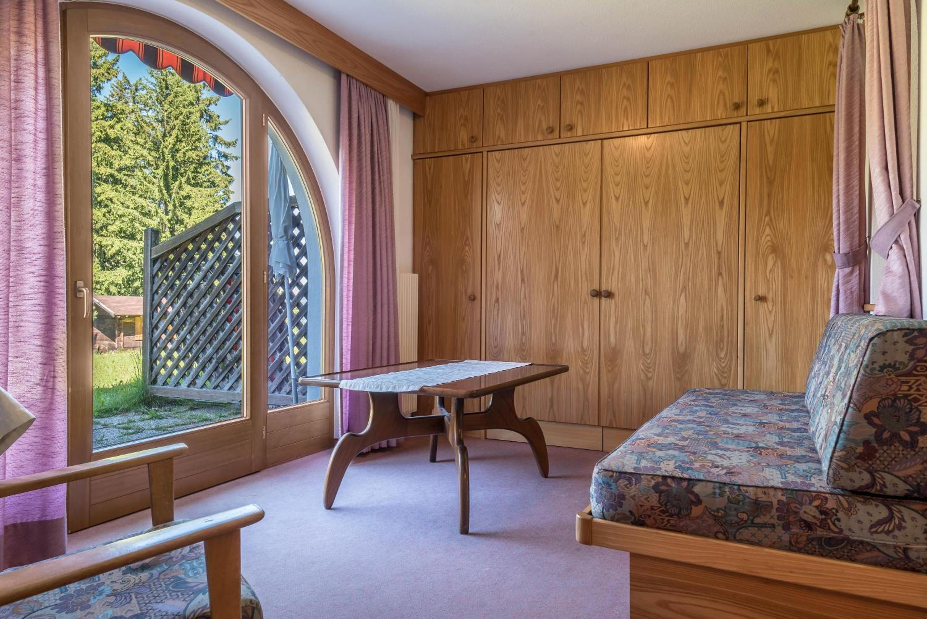 Two-Bedroom Deluxe Apartment with Garden View