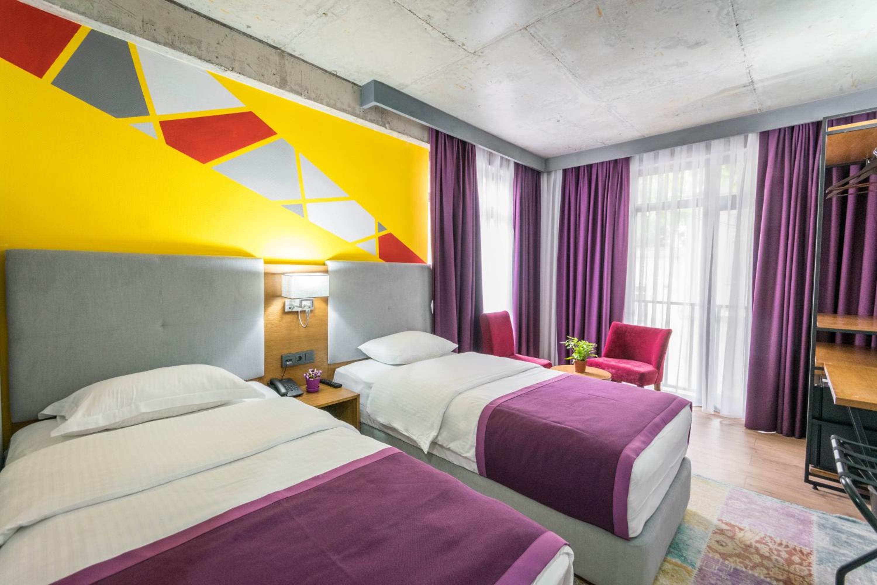 Standard Twin Room