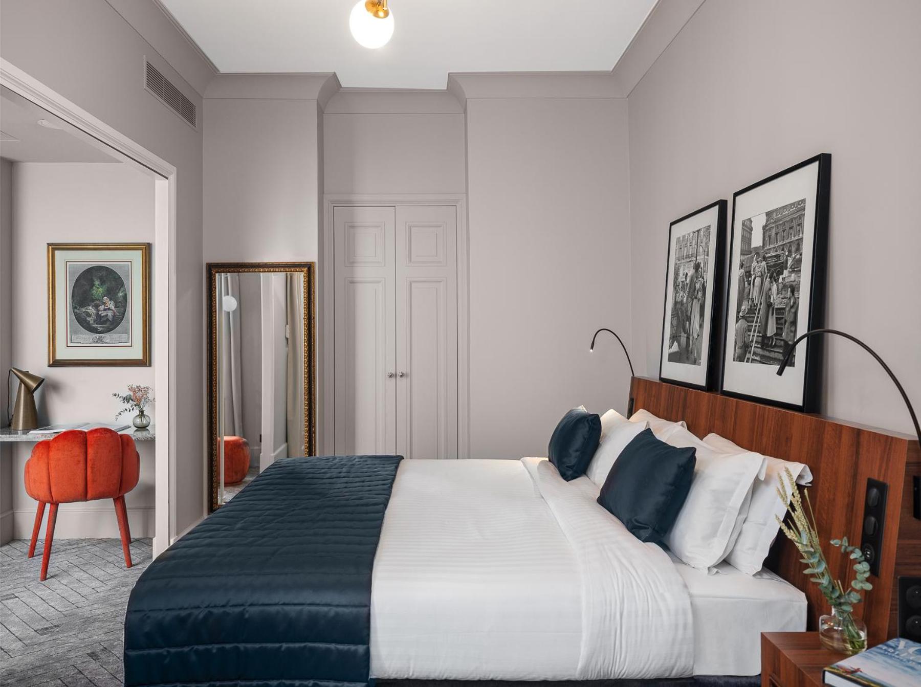 Grande Signature Room with One King Bed