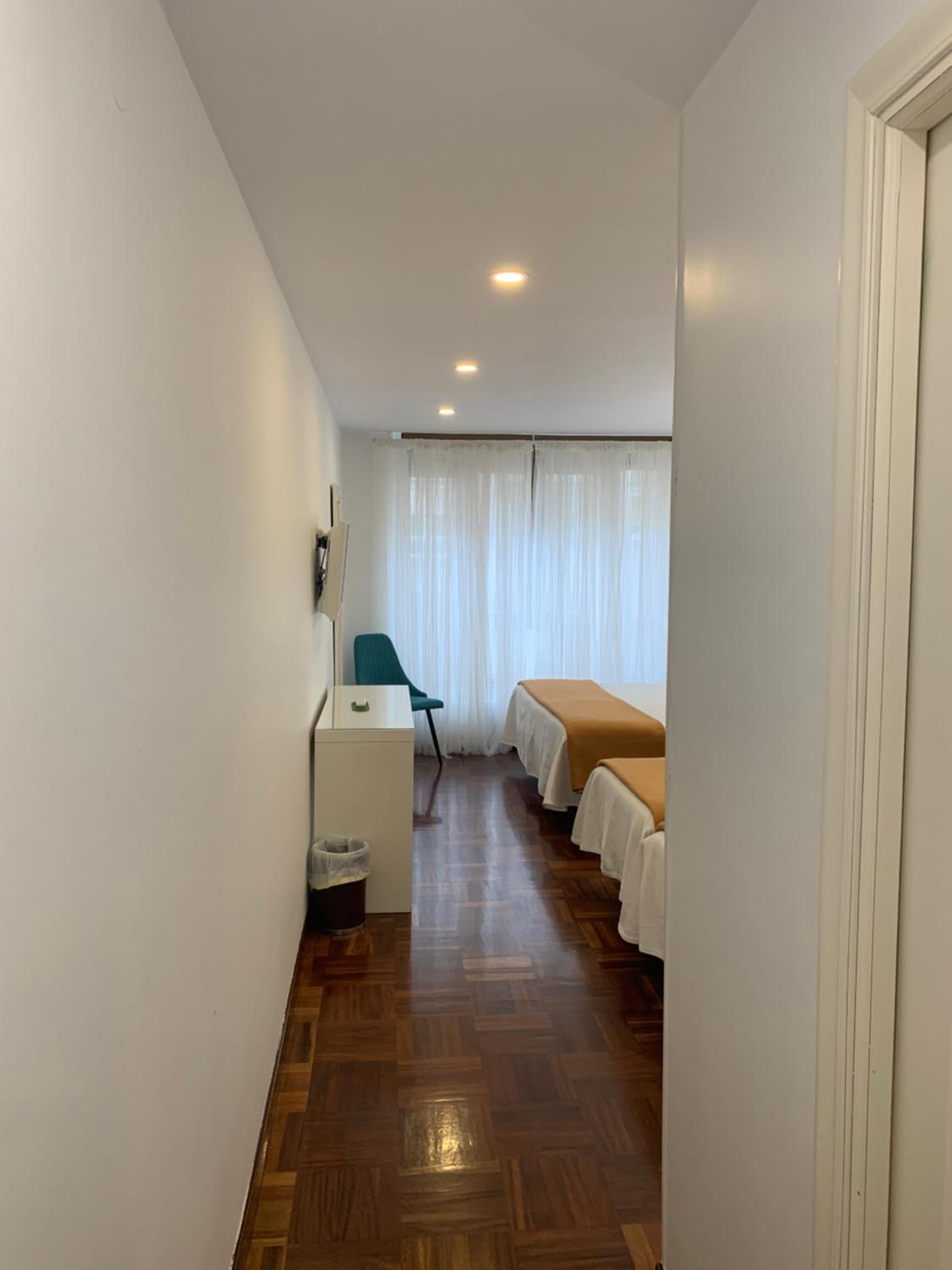 Habitación Cuádruple con Baño Privado