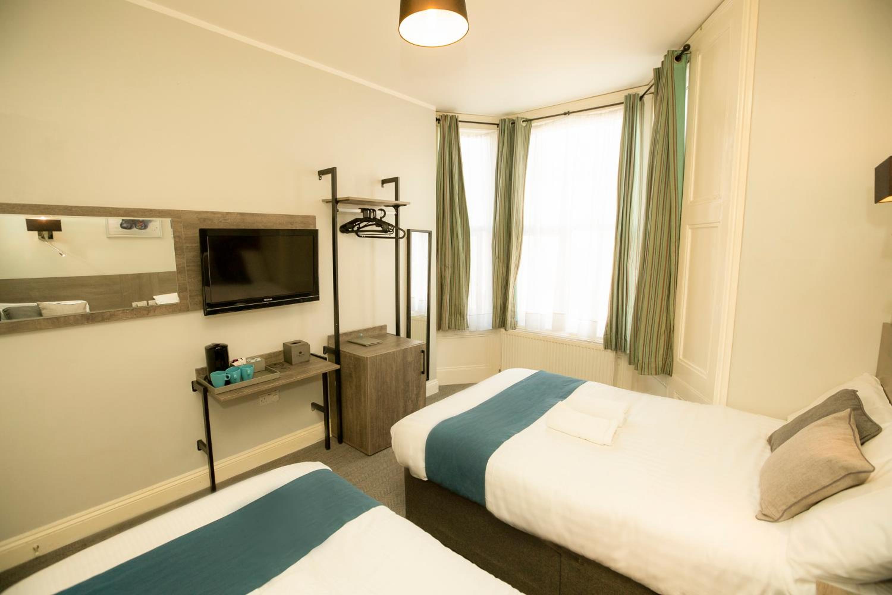 Quadruple Room photo 2
