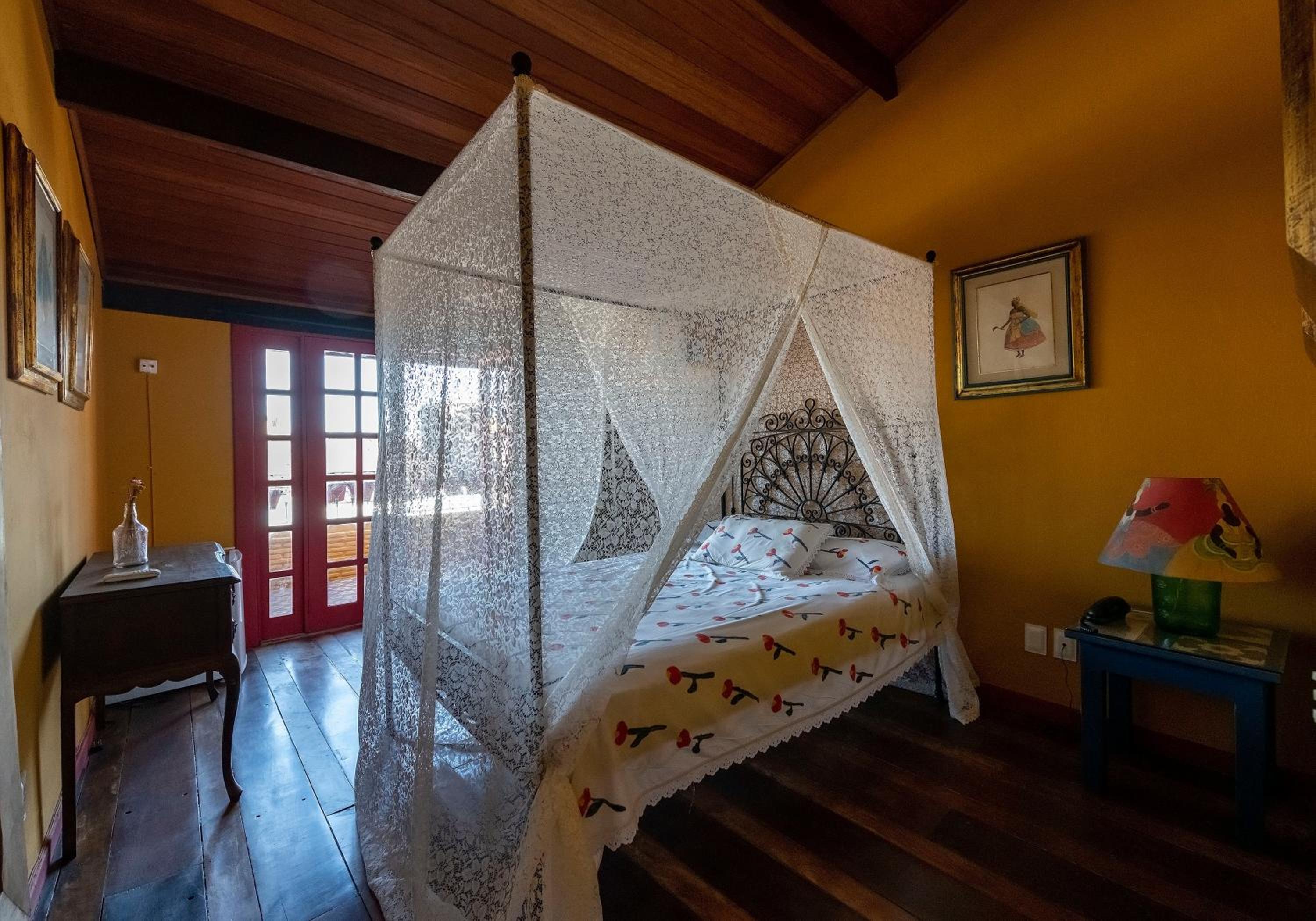 Double Room With Balcony And City View photo 3