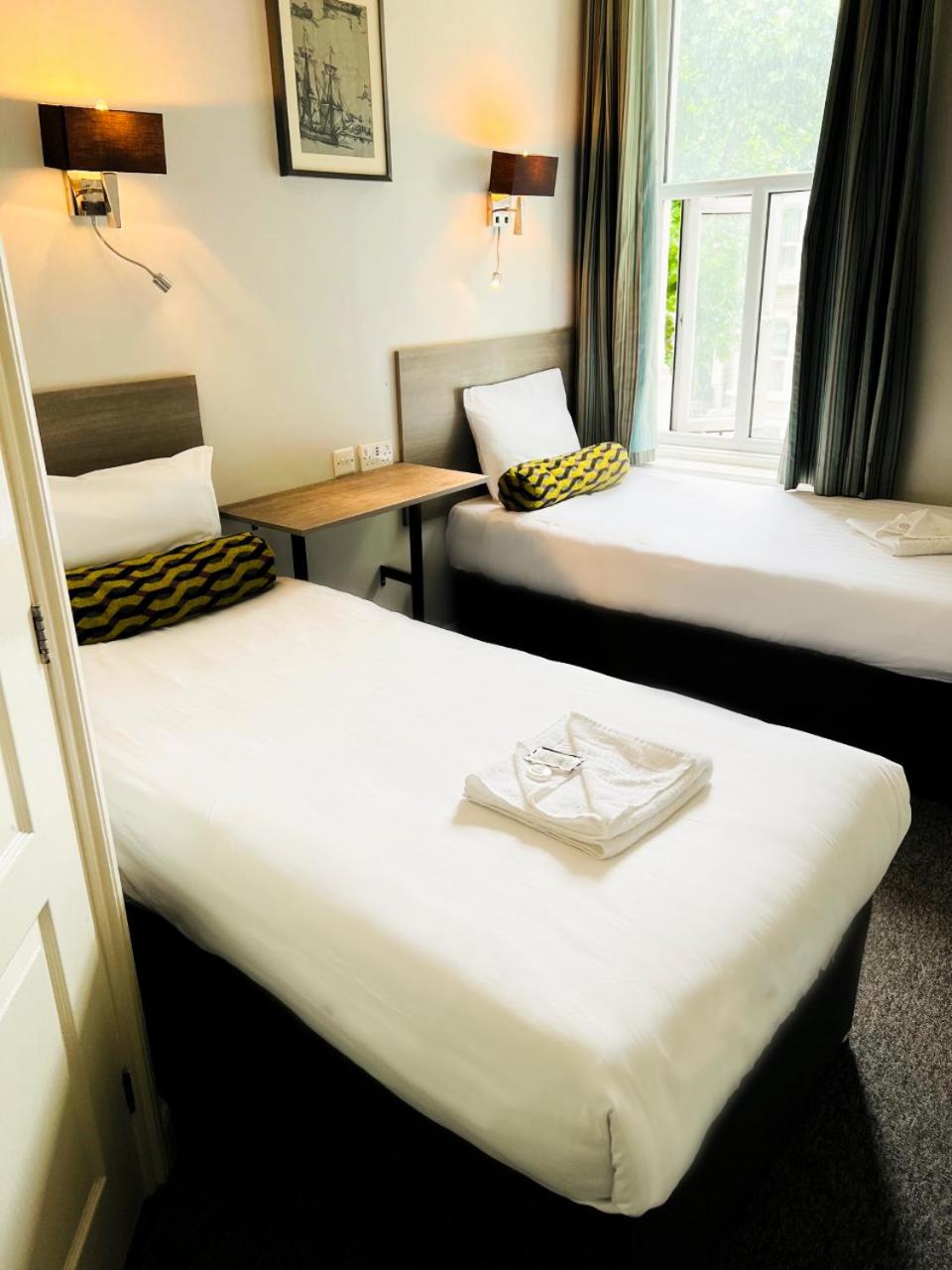 Twin Room photo 2