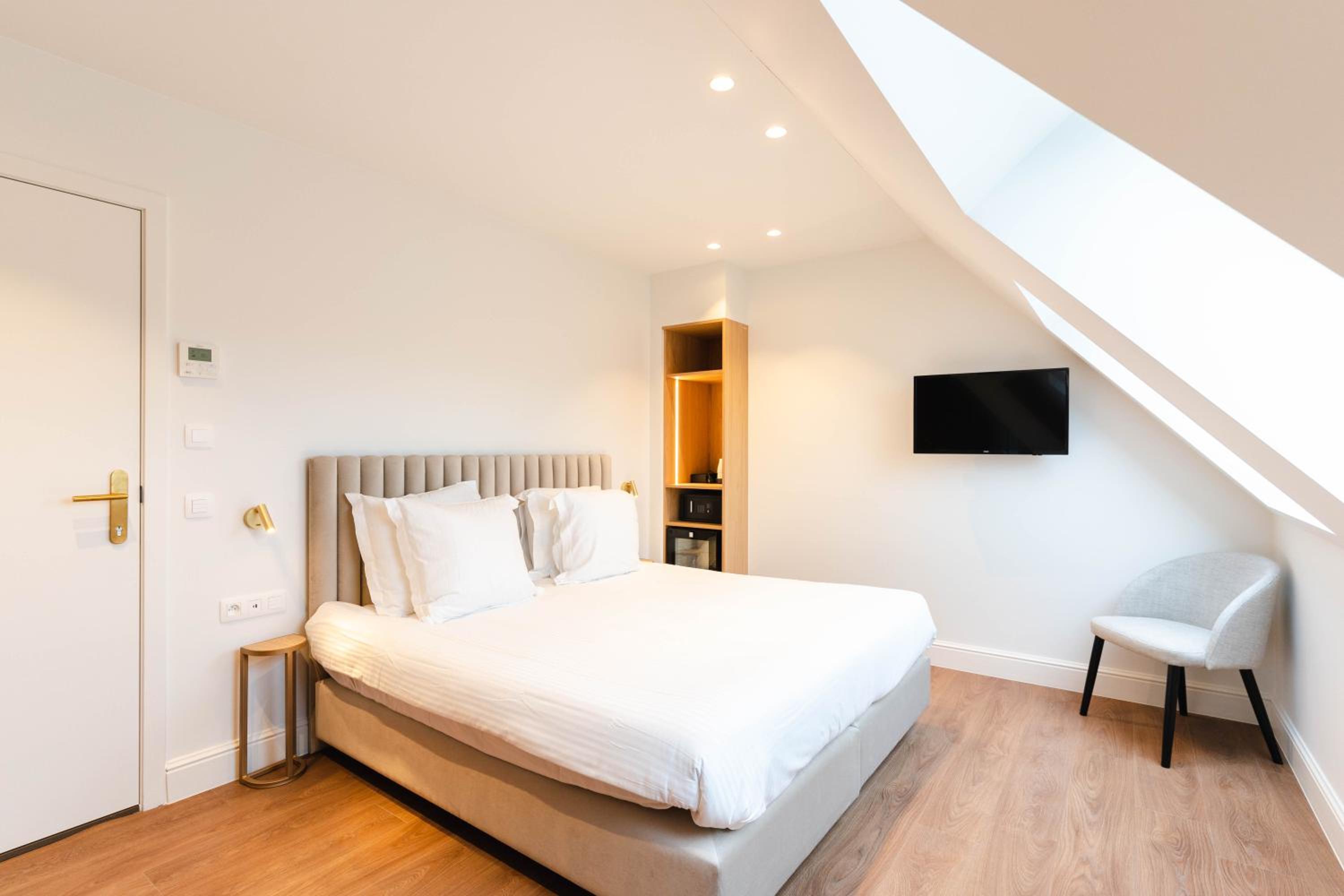 Duplex Quadruple Room - Photo 1