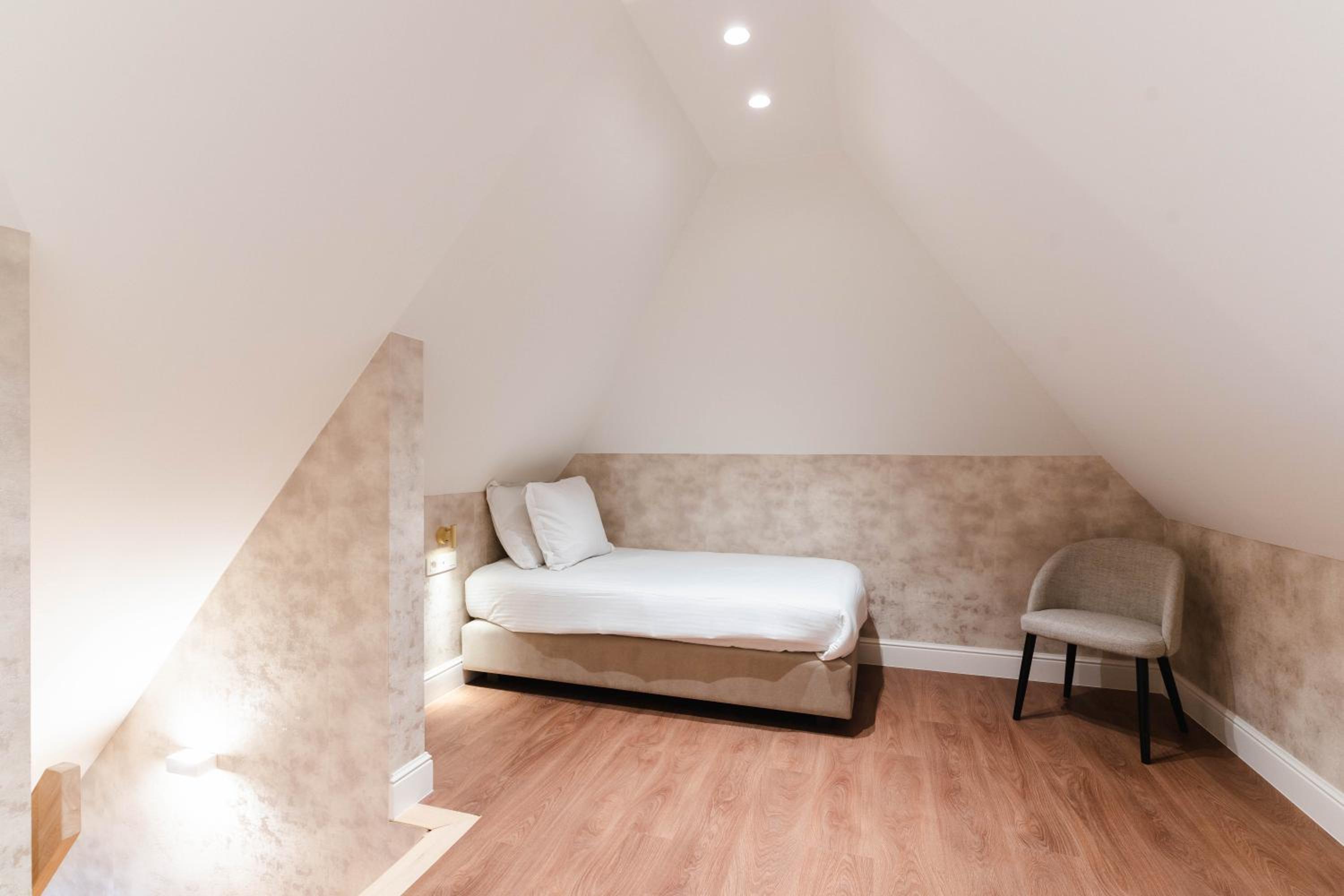 Duplex Family Room - Photo 4