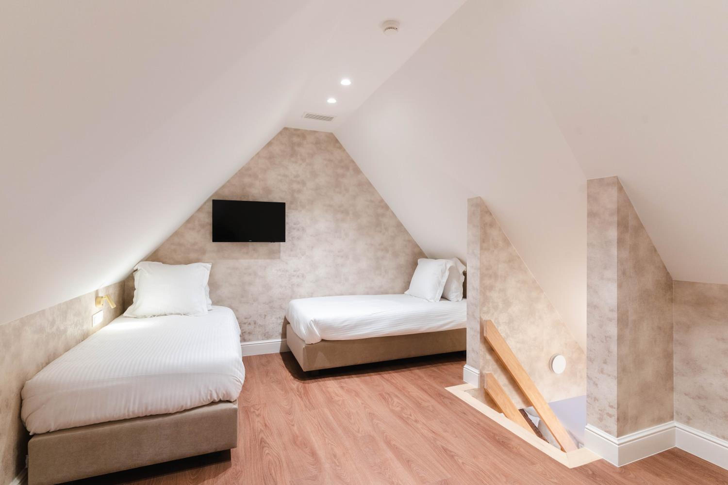 Duplex Family Room - Photo 3