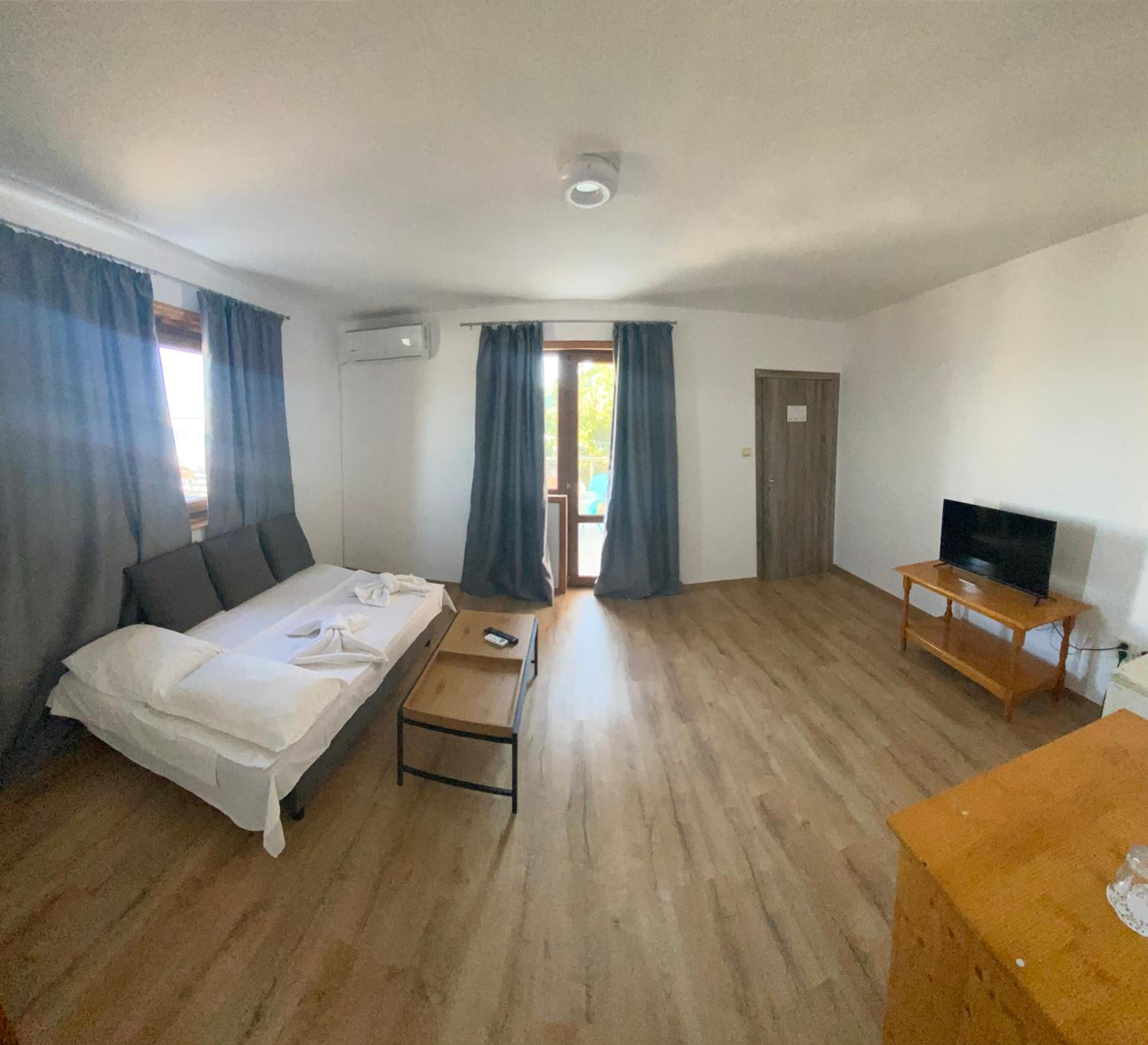 Apartment with Sea View photo 3