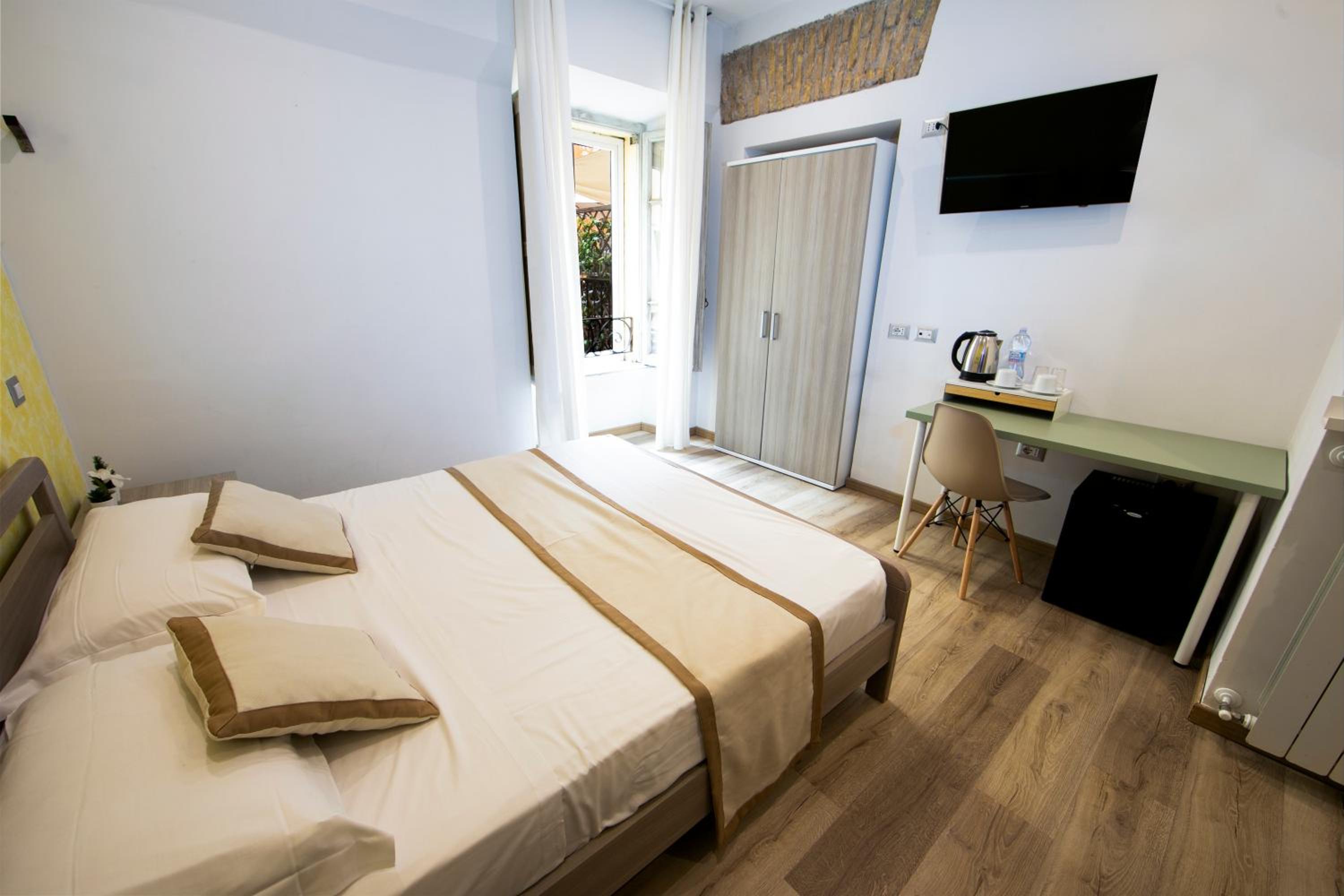 Standard Double Room photo 1