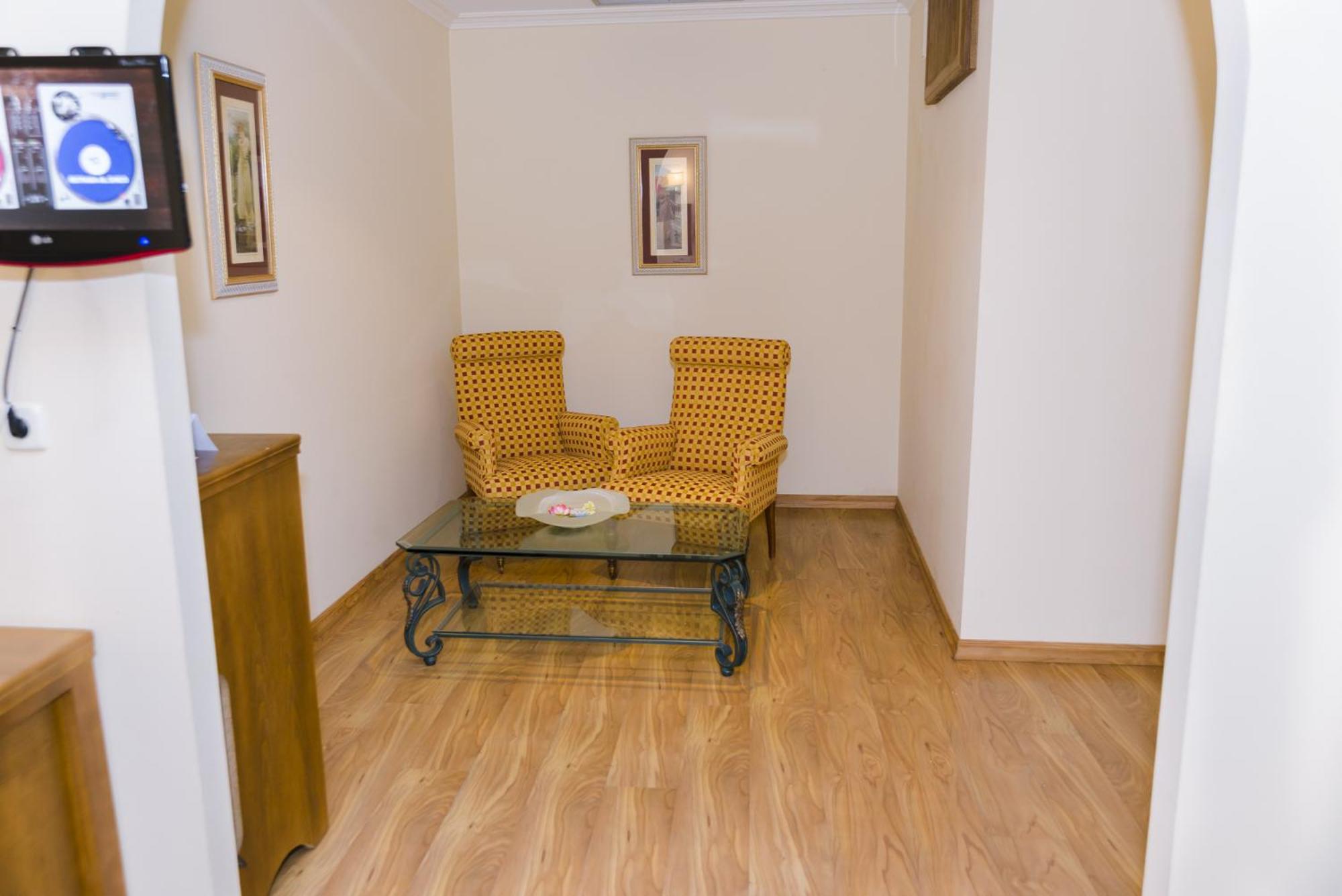 Superior Queen Room
