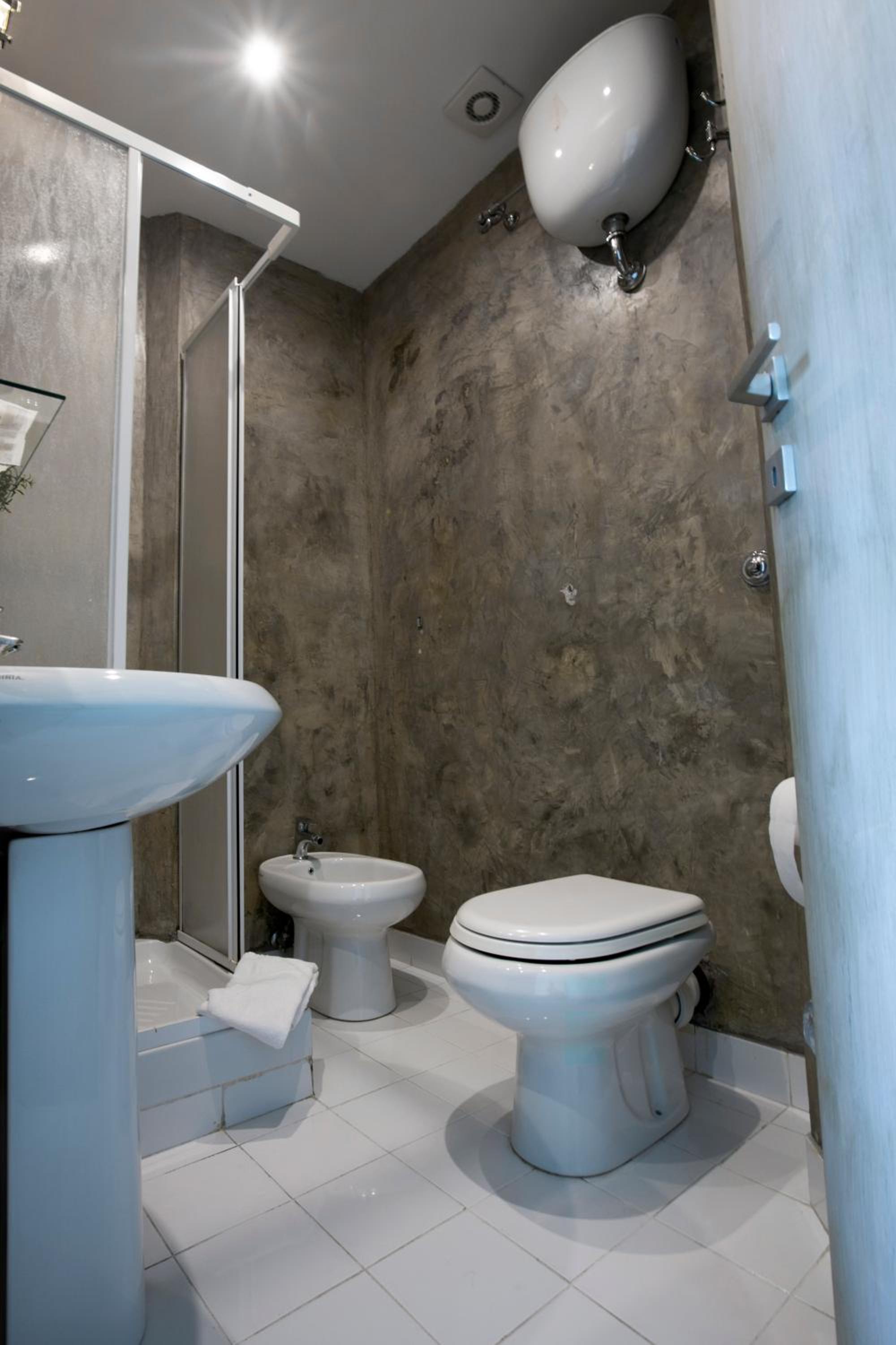 Deluxe Double Room with City View photo 2
