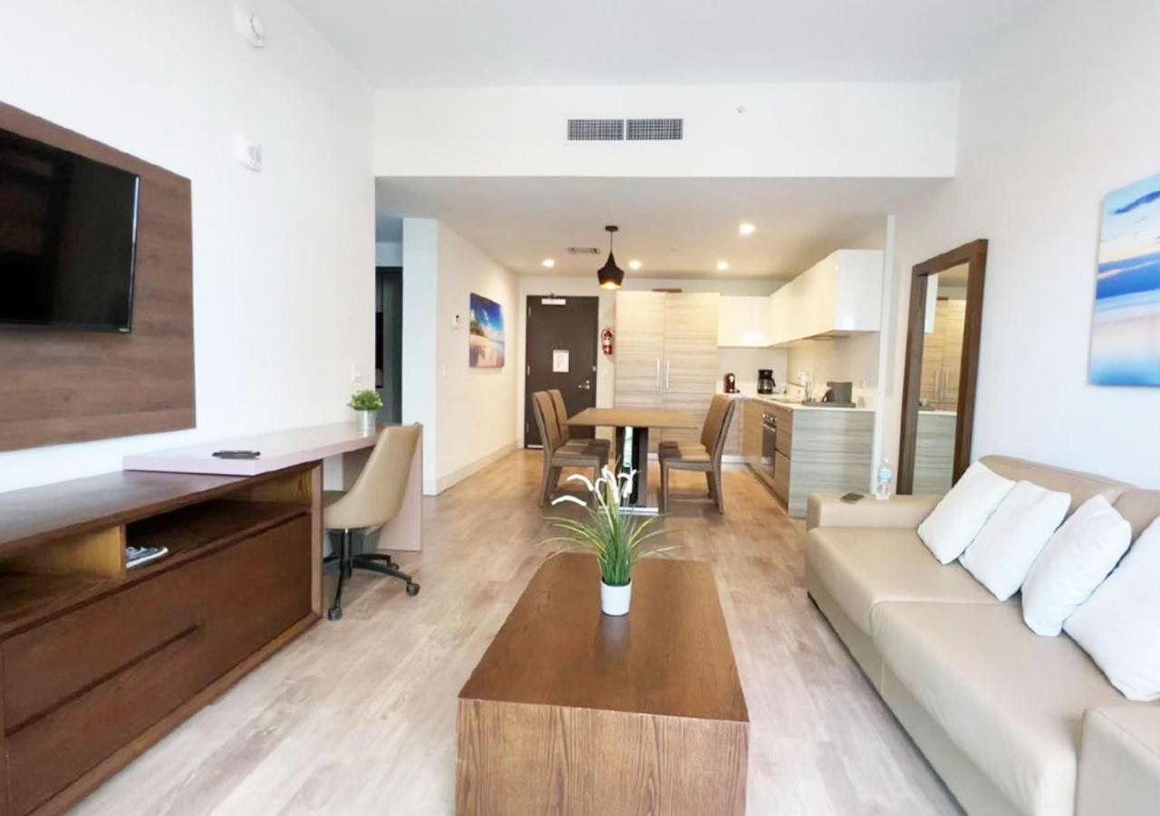 Apartment with Balcony photo 1