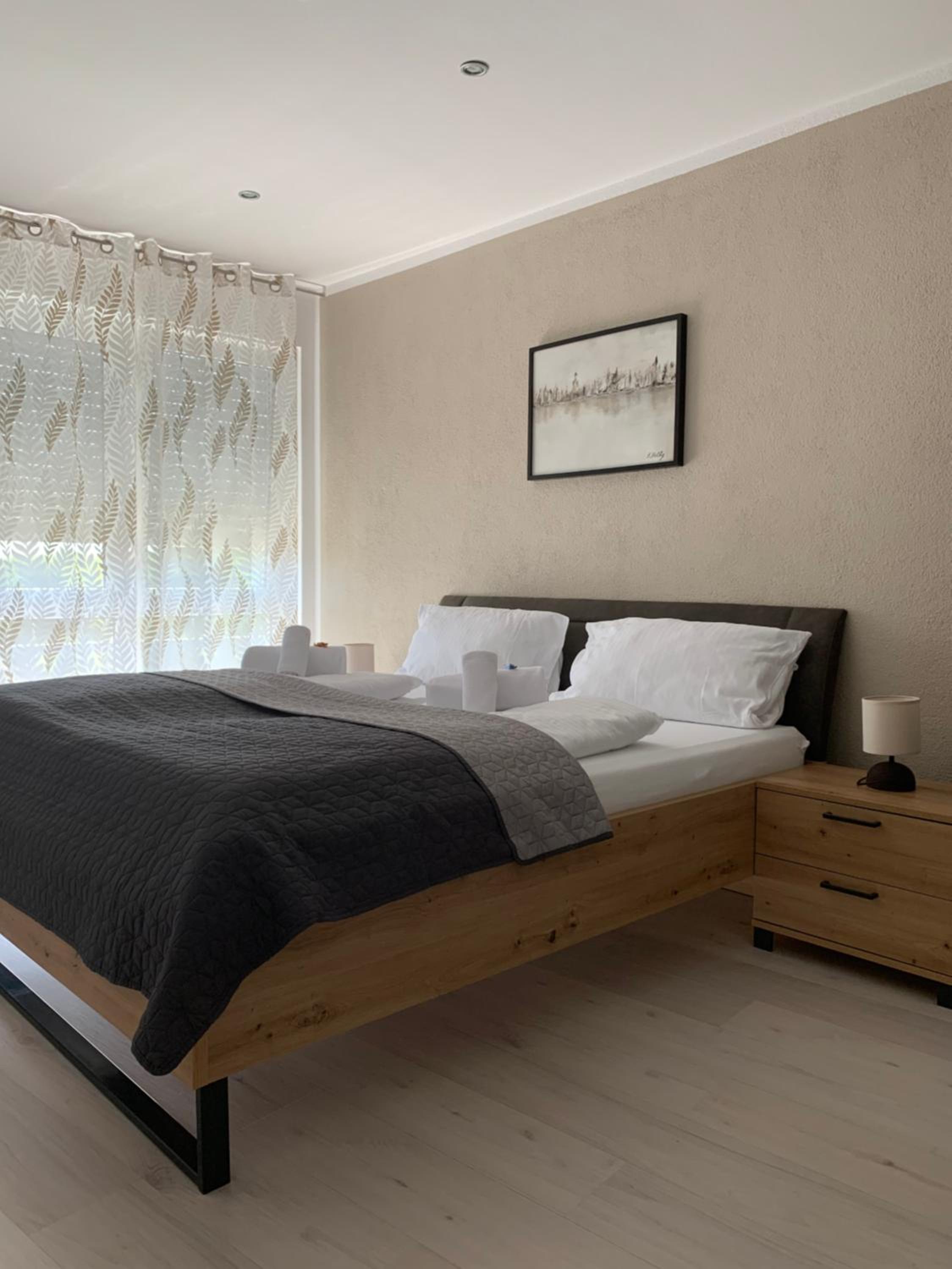 Standard King Room photo 2