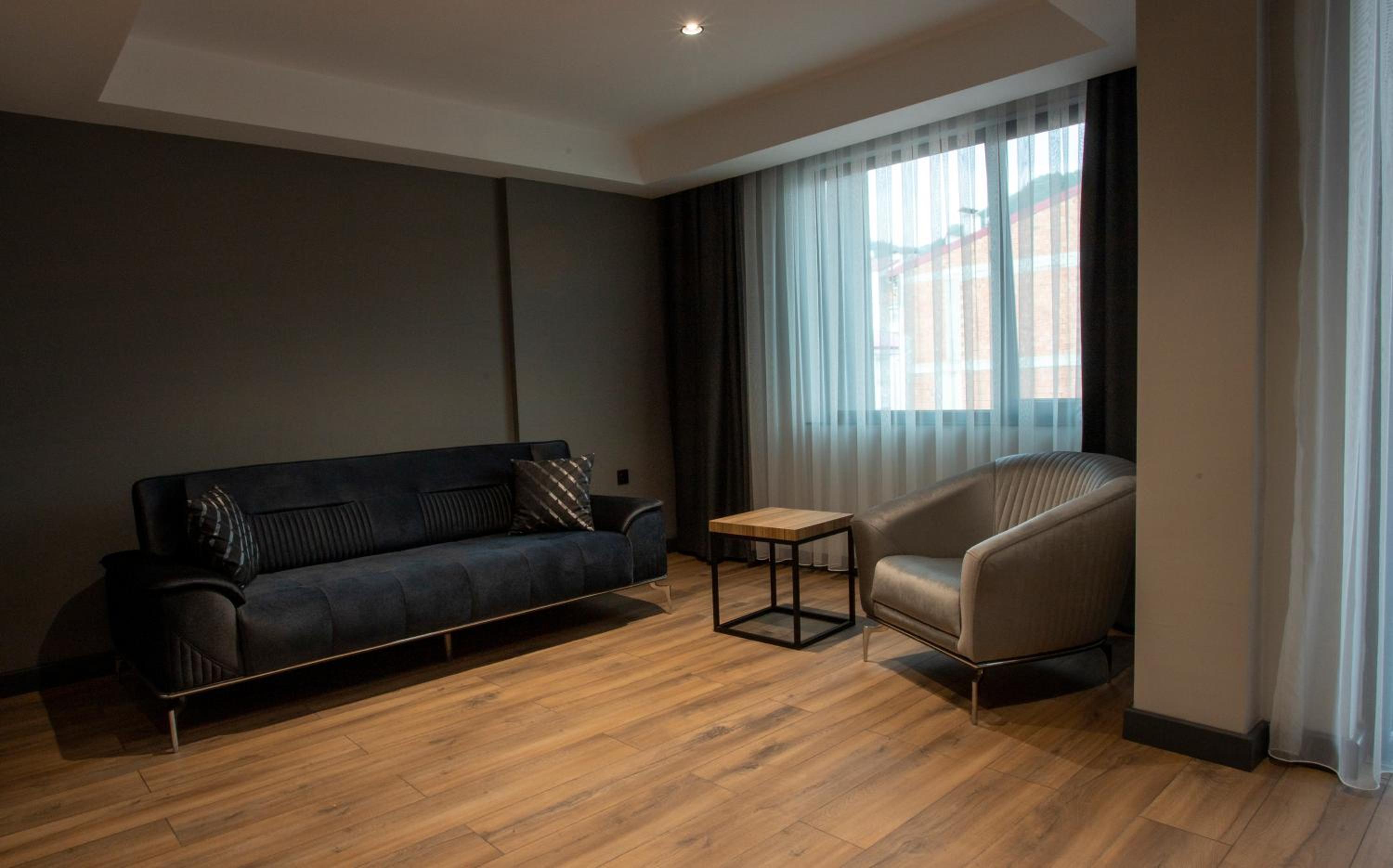Superior Suite - Photo 6