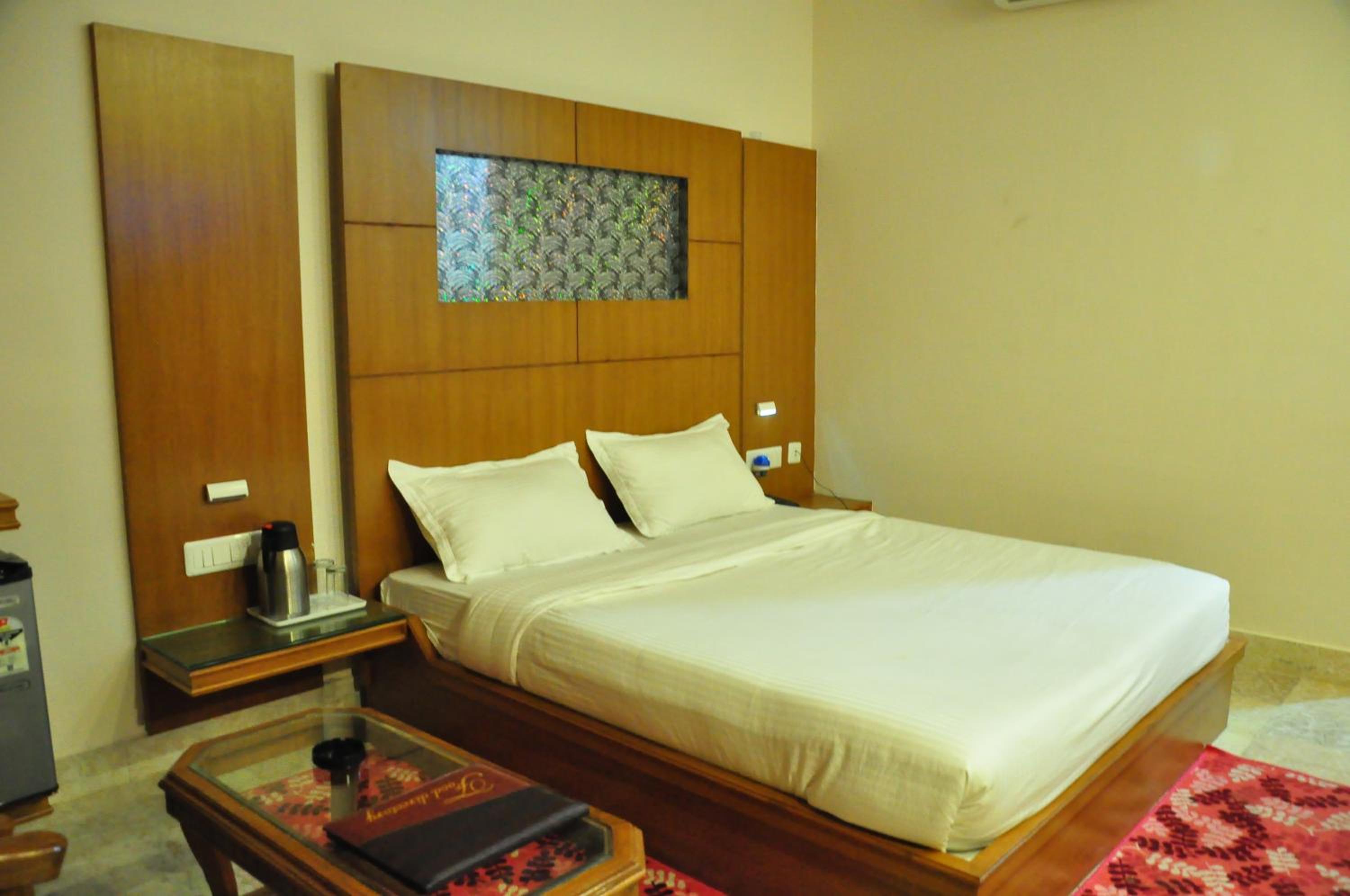 Deluxe Double Room photo 2