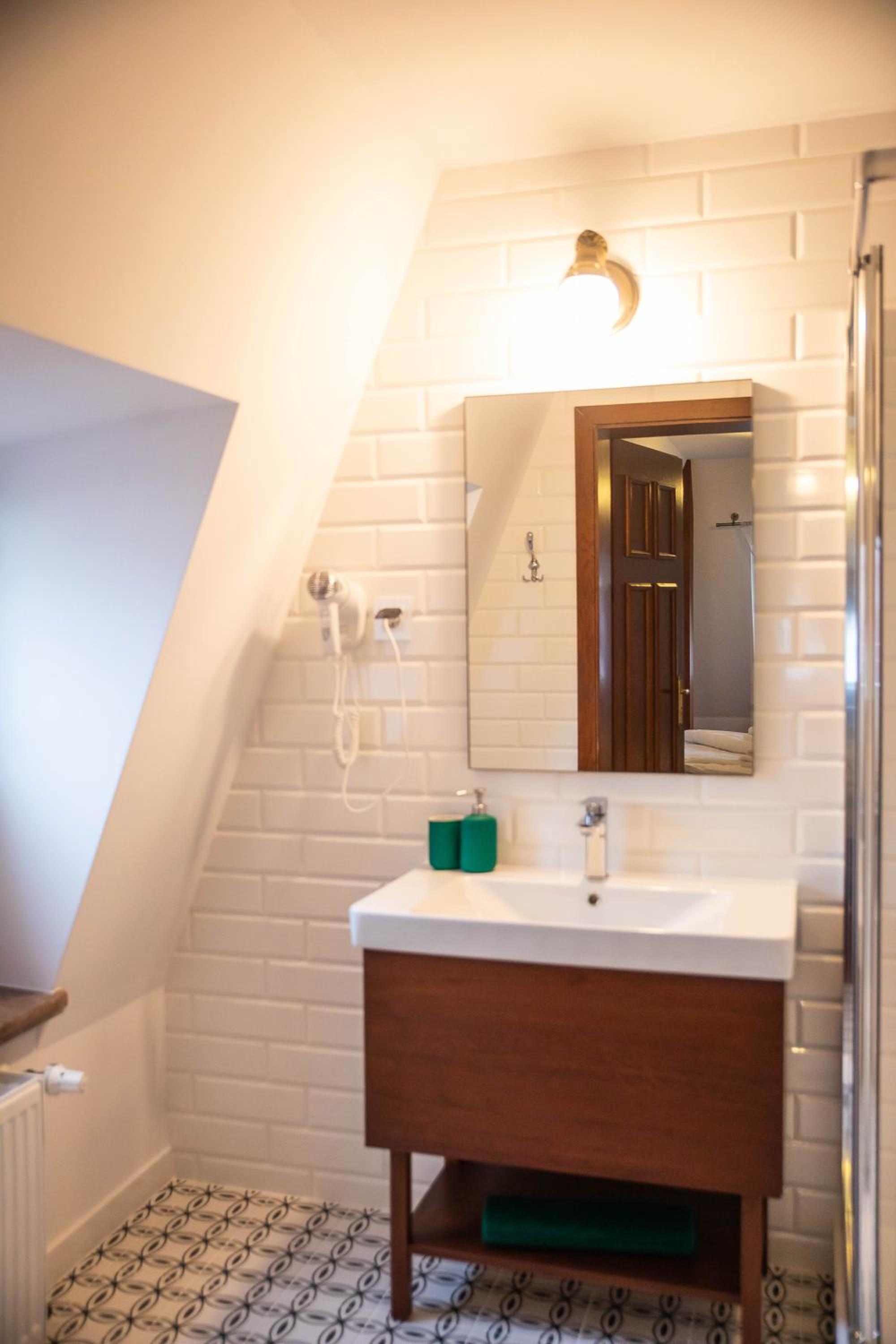 Triple Room - Photo 6