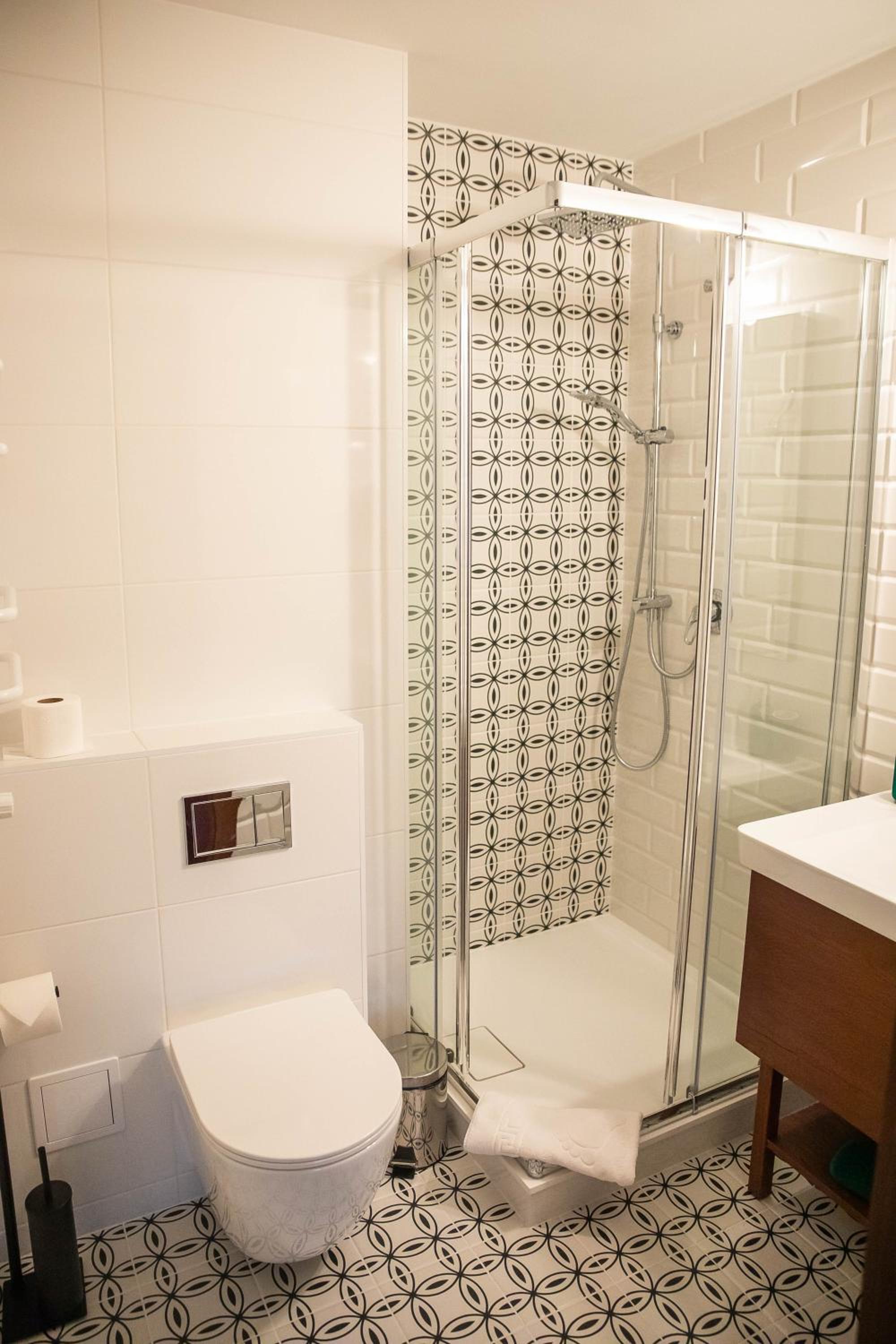 Double Room - Photo 10