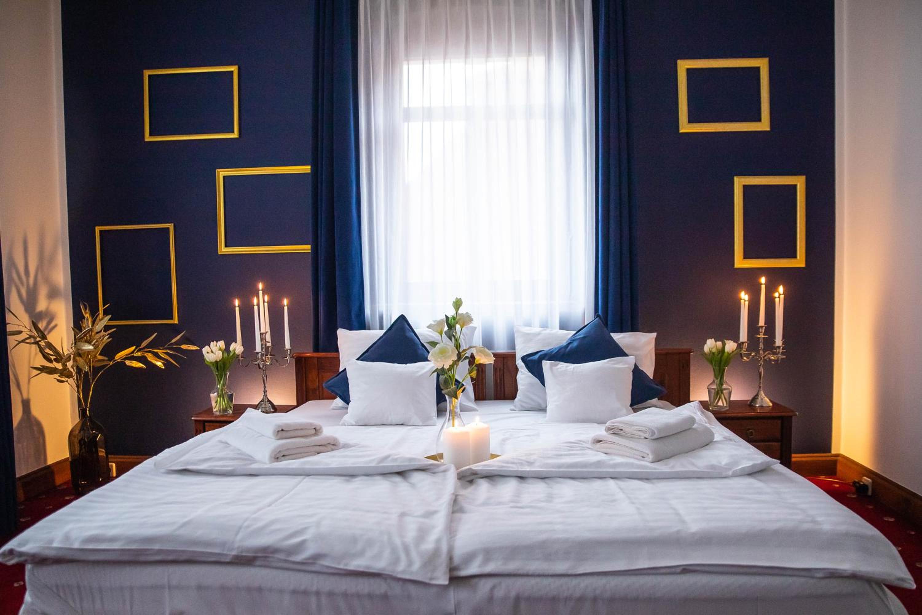 Twin Room - Photo 4