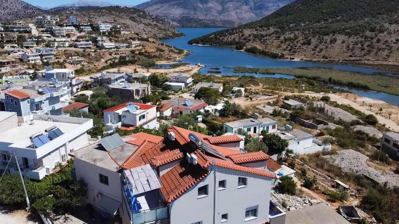 One-Bedroom Apartment with Balcony with Lake View (3 Adults) photo 1