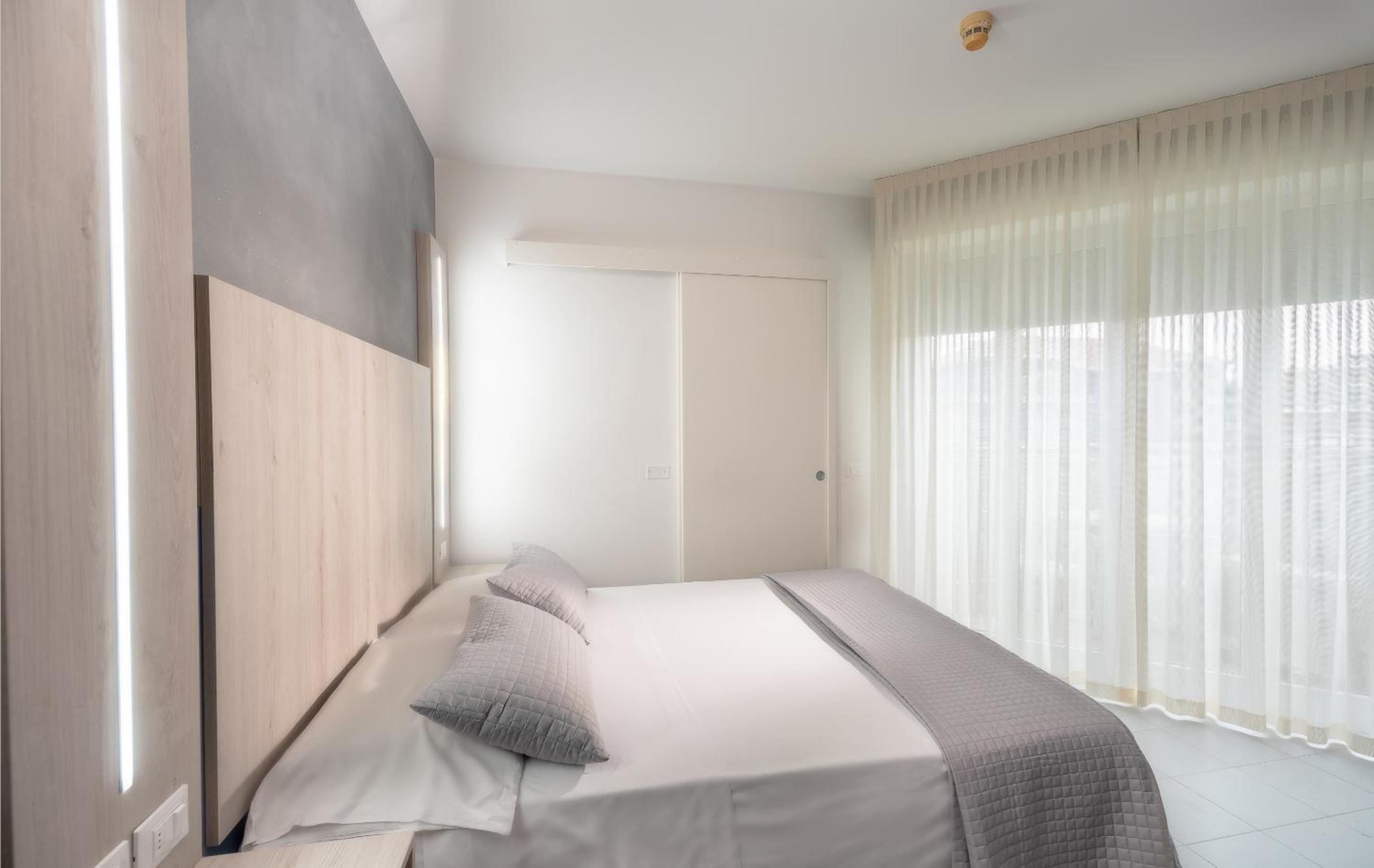 Double Room with Balcony and Sea View photo 3
