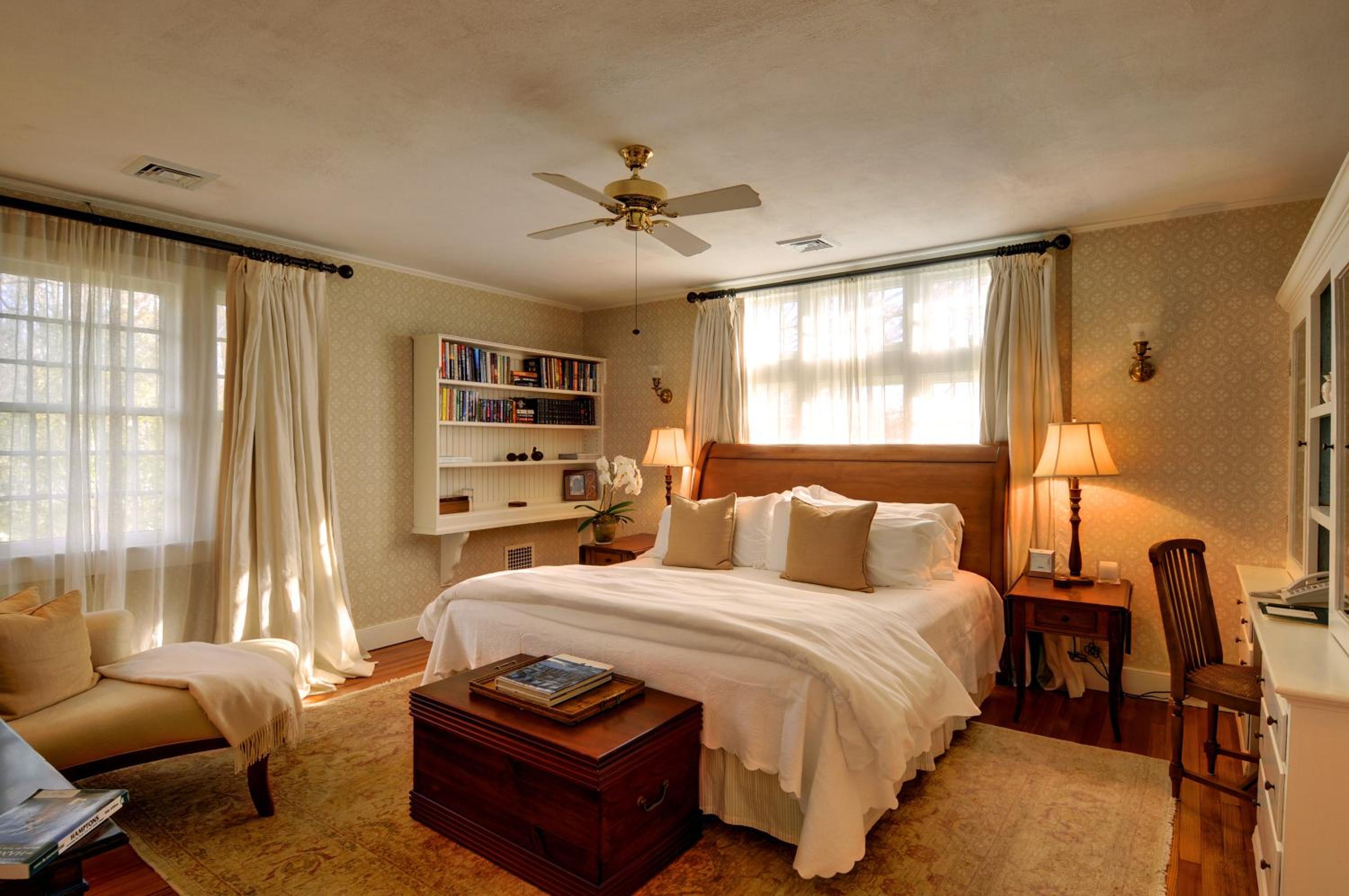 Deluxe Queen Room photo 3