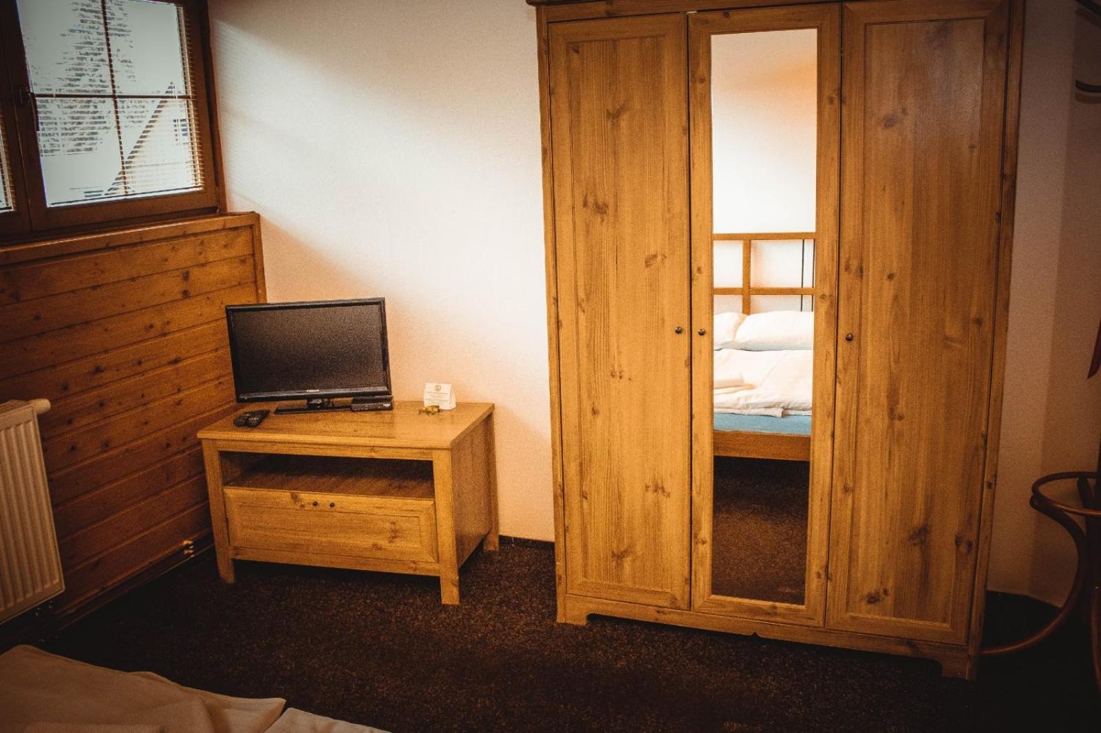 Two-Bedroom Apartment (4 Adults) photo 2