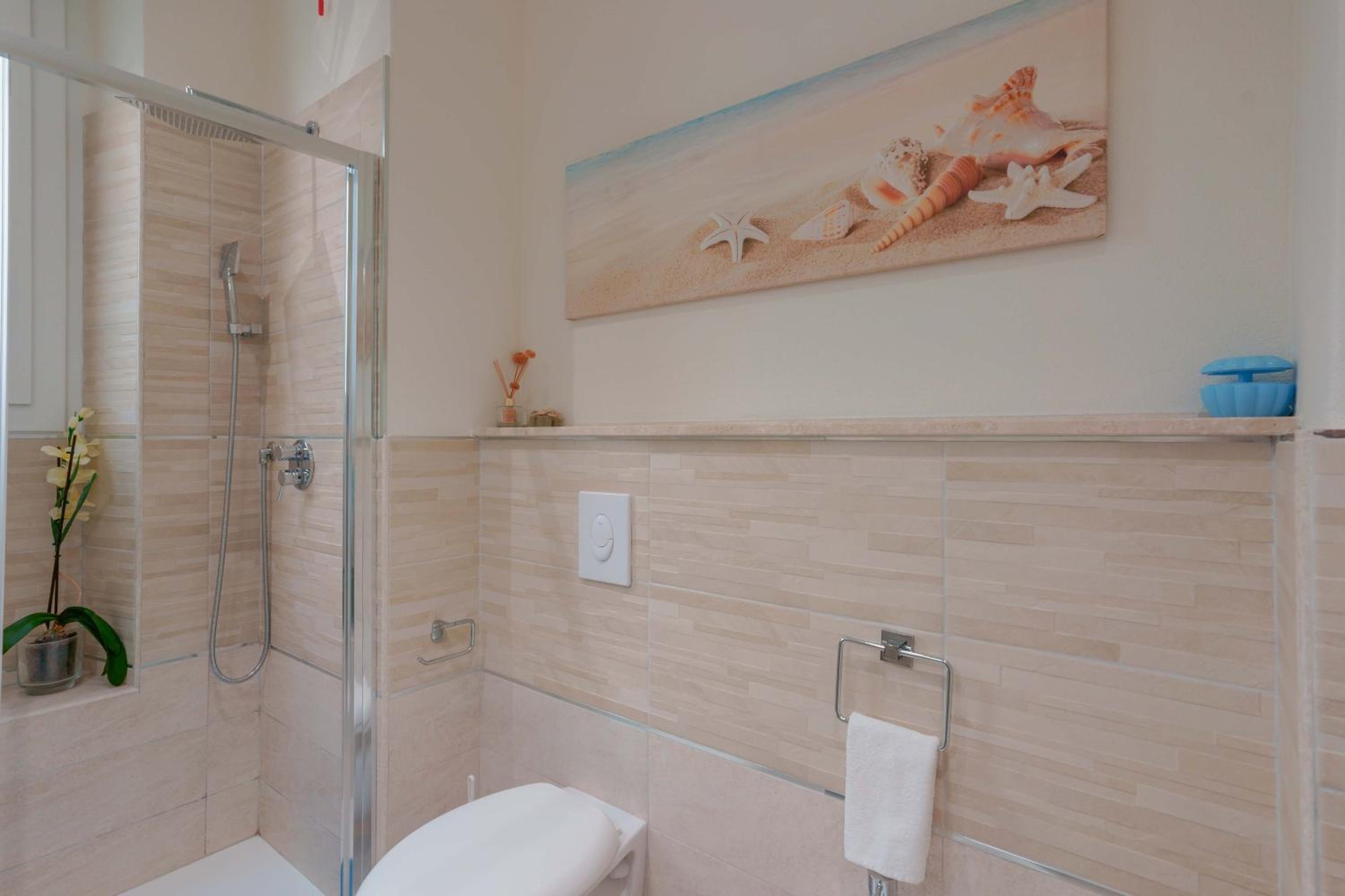 Deluxe Double or Twin Room with Spa Bath - Photo 25